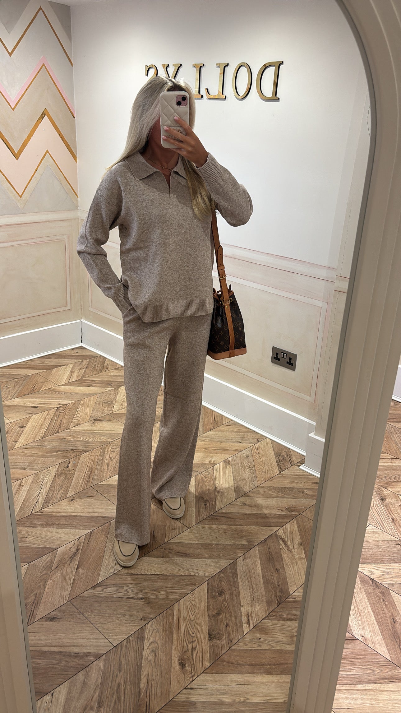 Collar flared lounge set