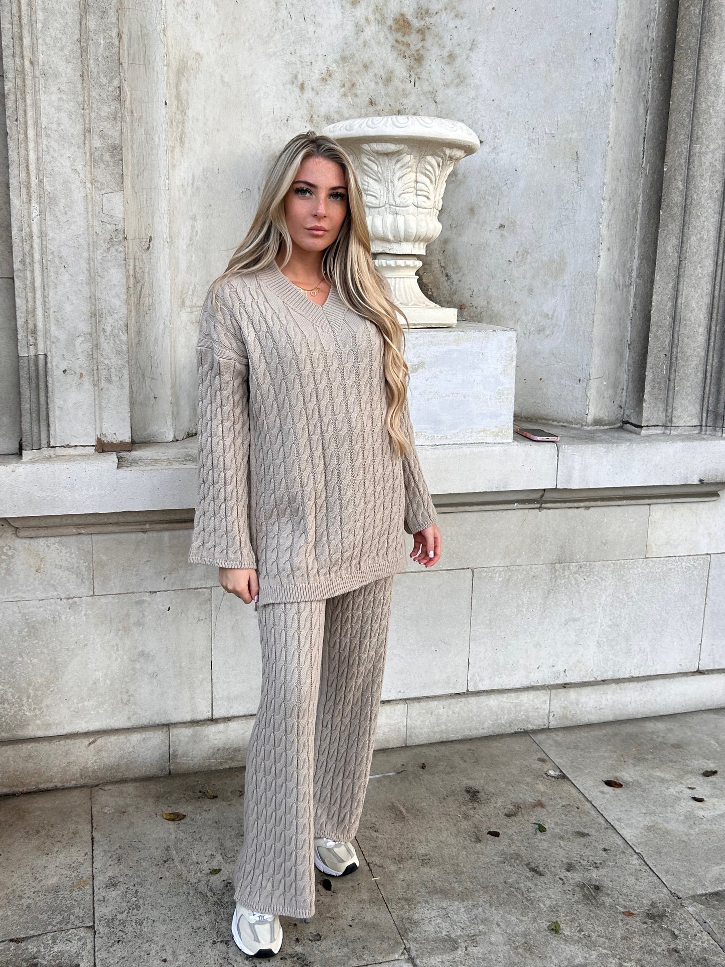 V neck lounge set