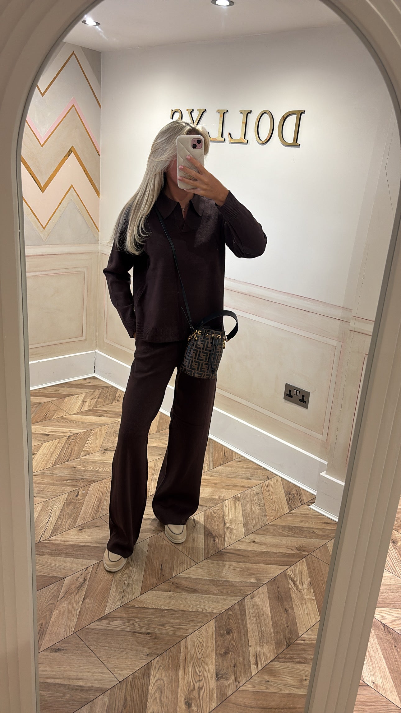 Collar flared lounge set