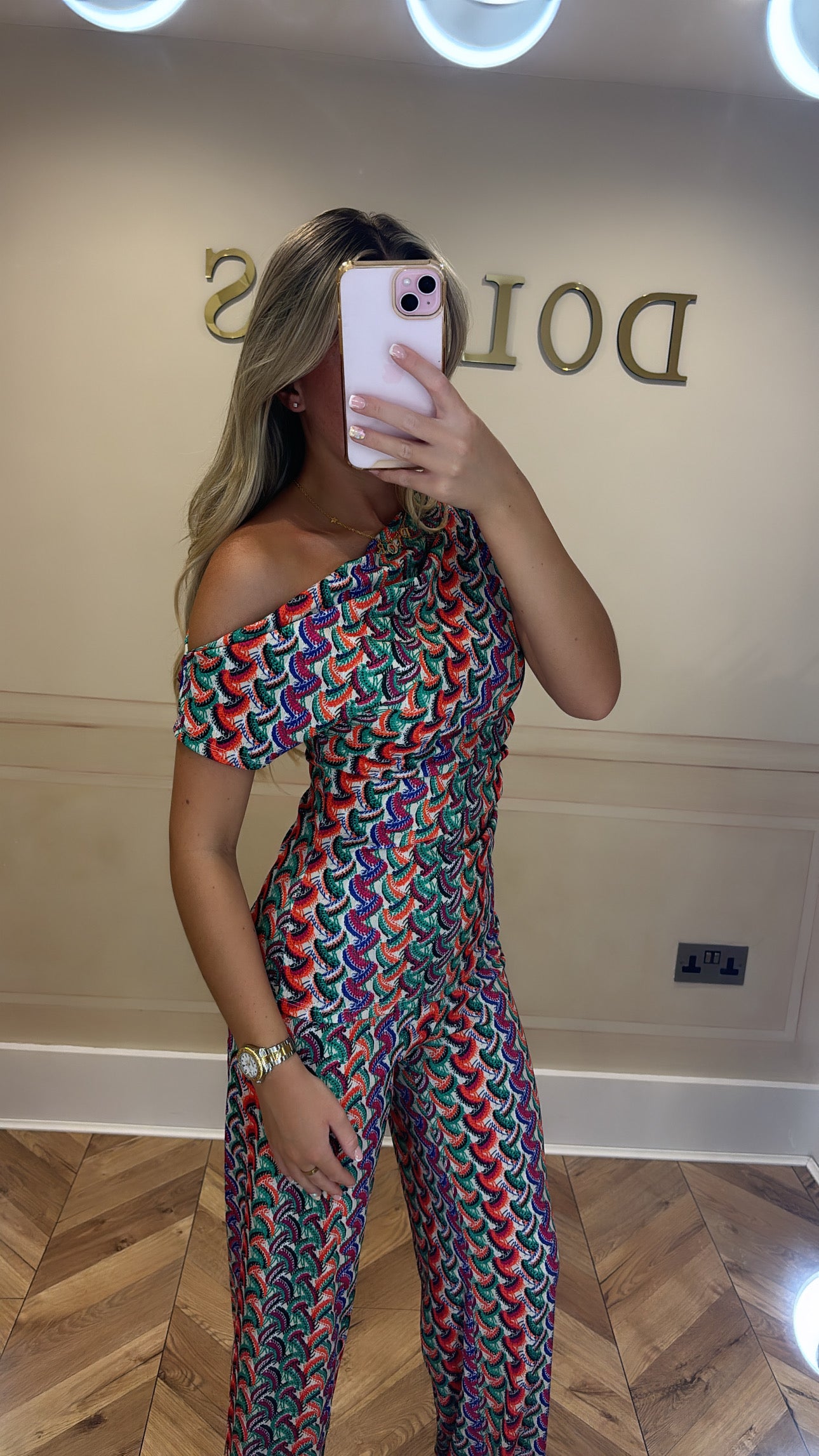 Pattern one shoulder lounge set