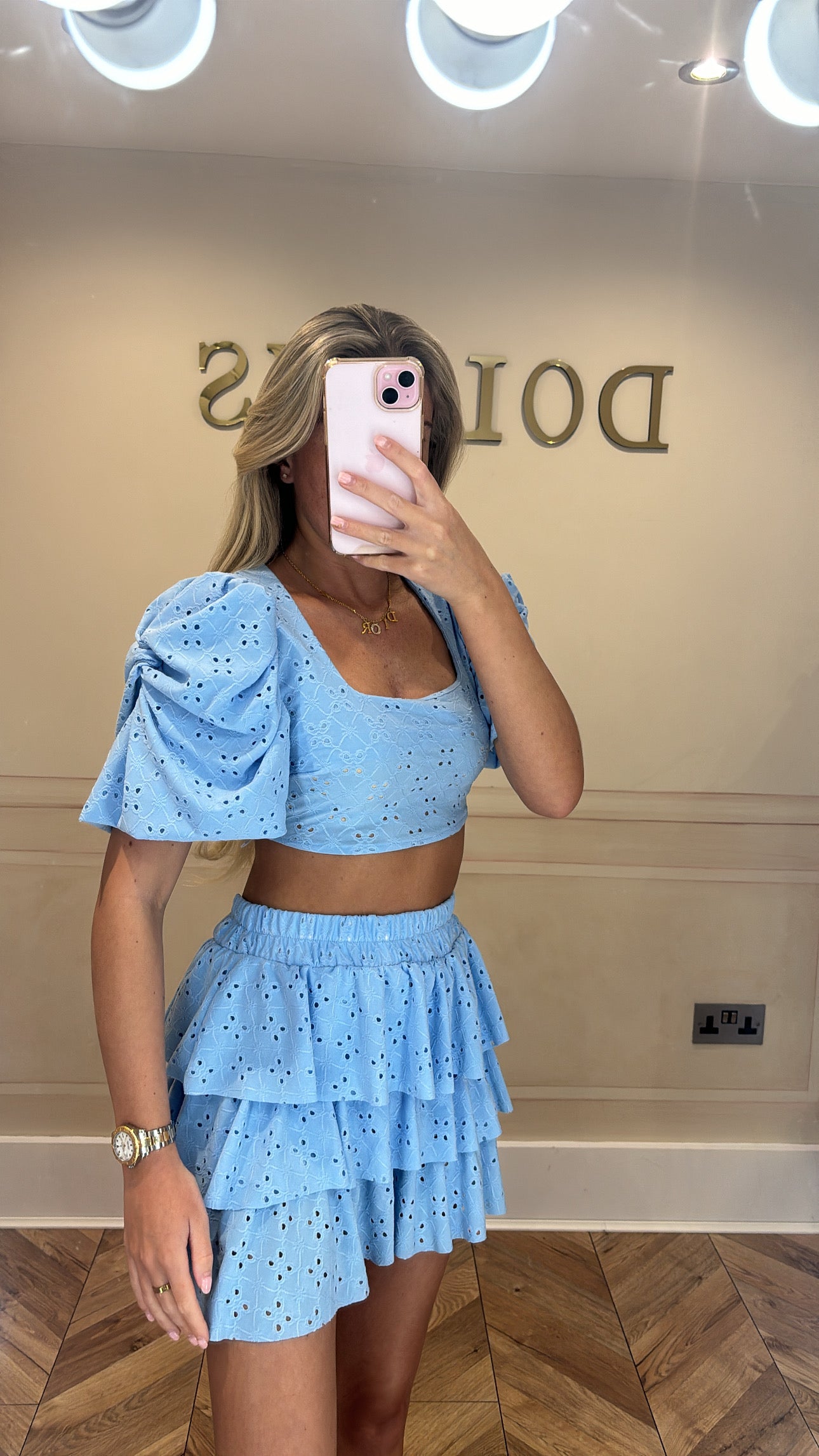 Embroidered frill skirt set