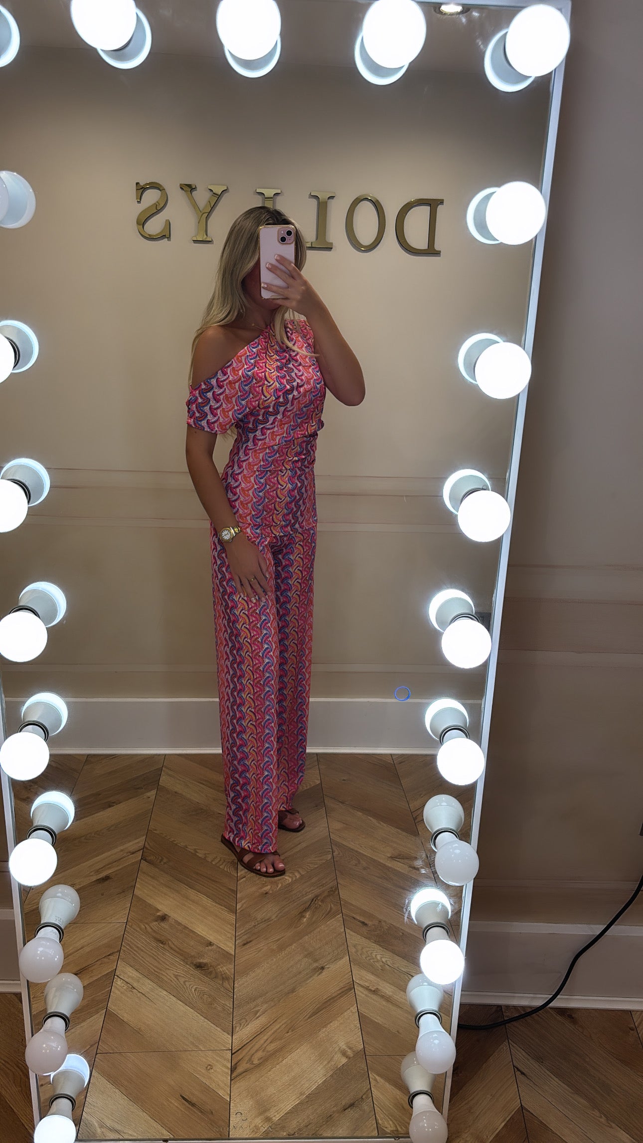 Pattern one shoulder lounge set