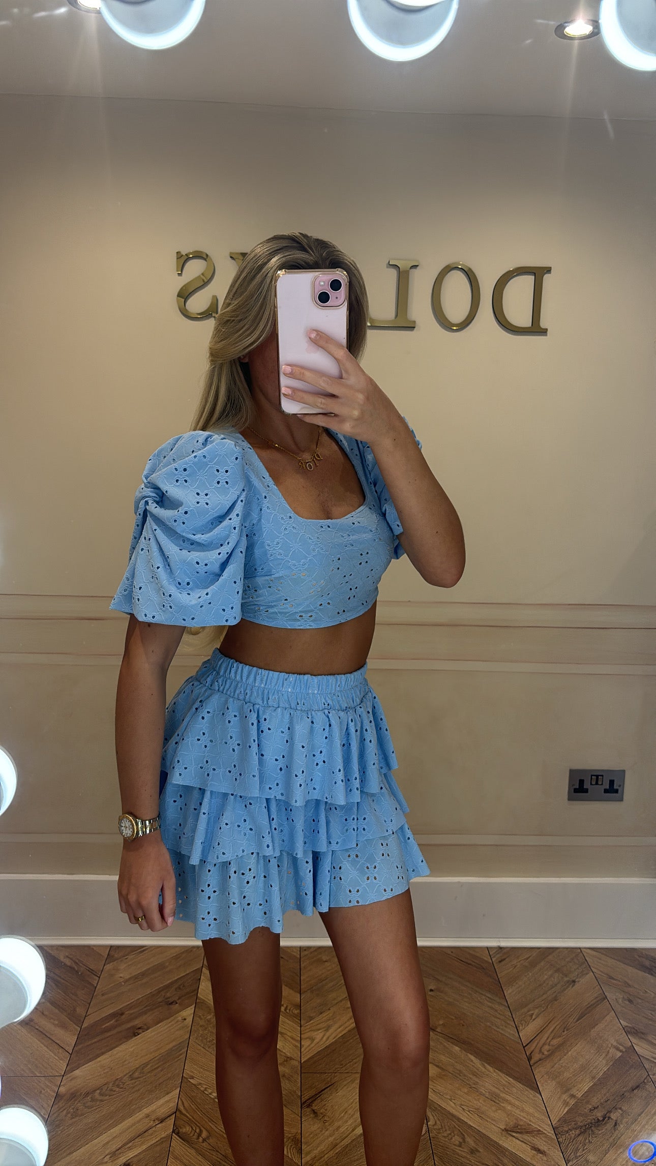 Embroidered frill skirt set