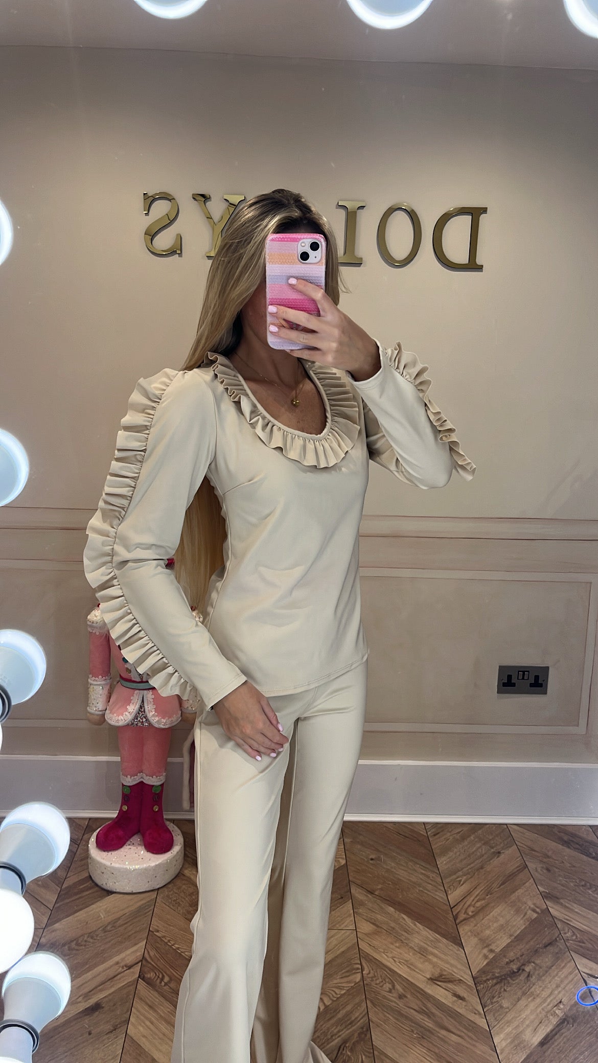 Frill trim lounge set