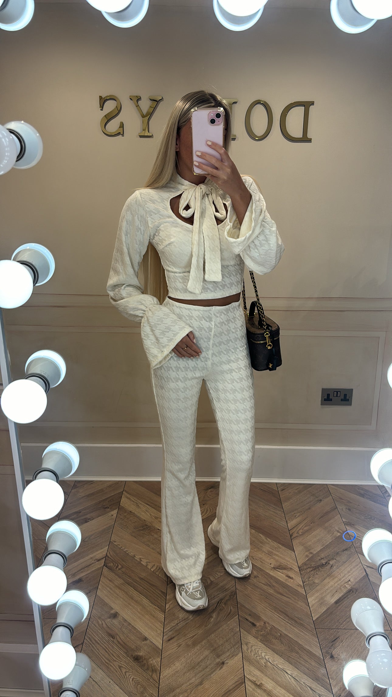 Bow neck lounge set