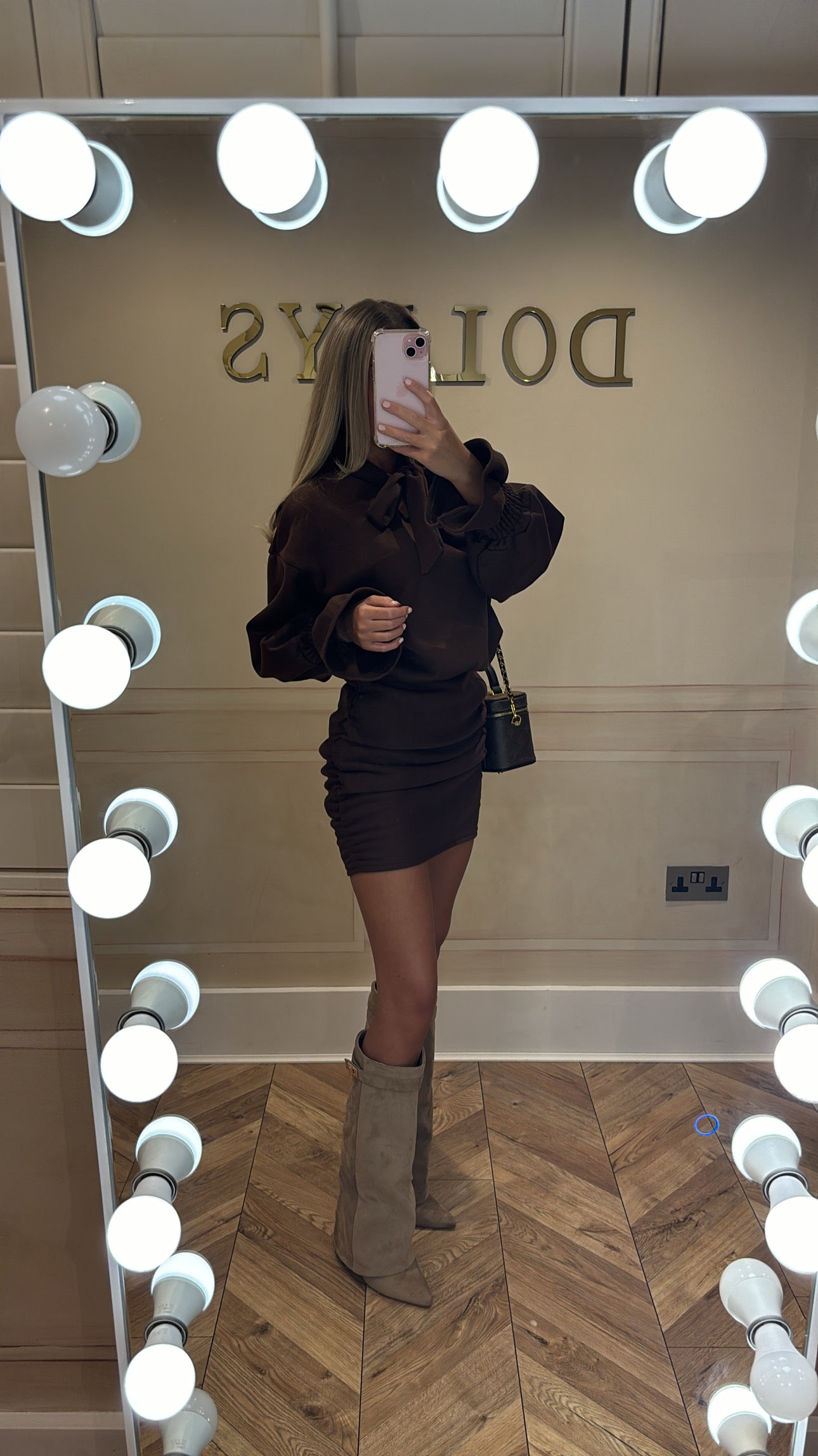 Bow dress