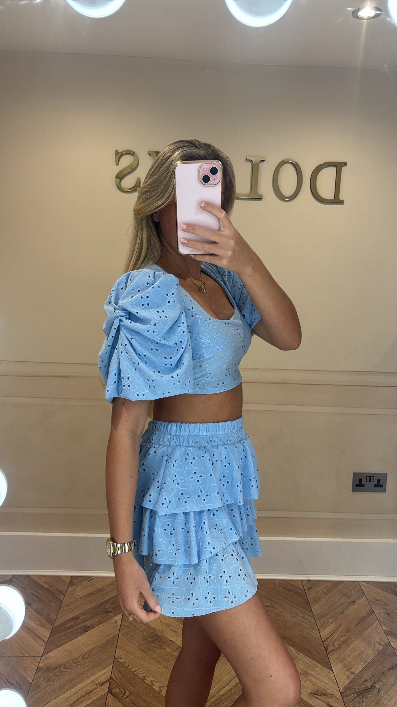 Embroidered frill skirt set