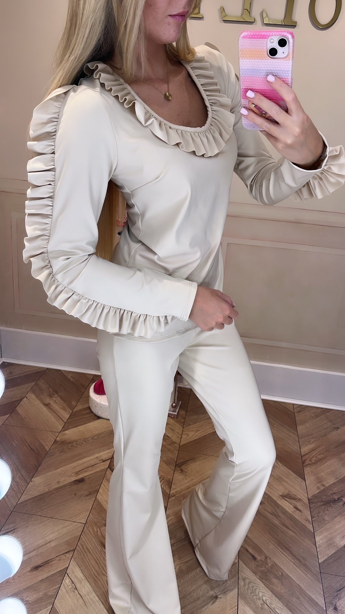 Frill trim lounge set