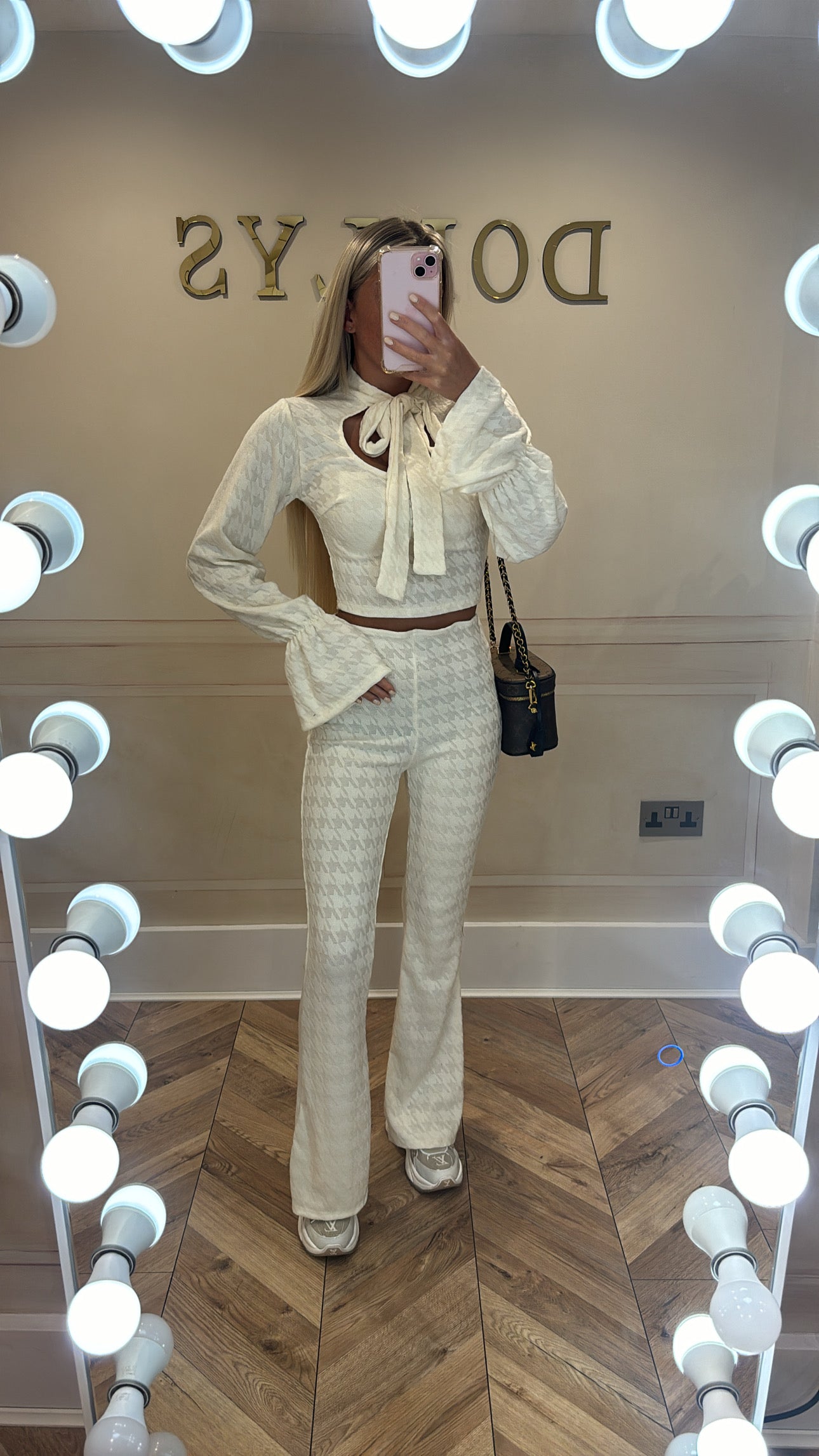 Bow neck lounge set