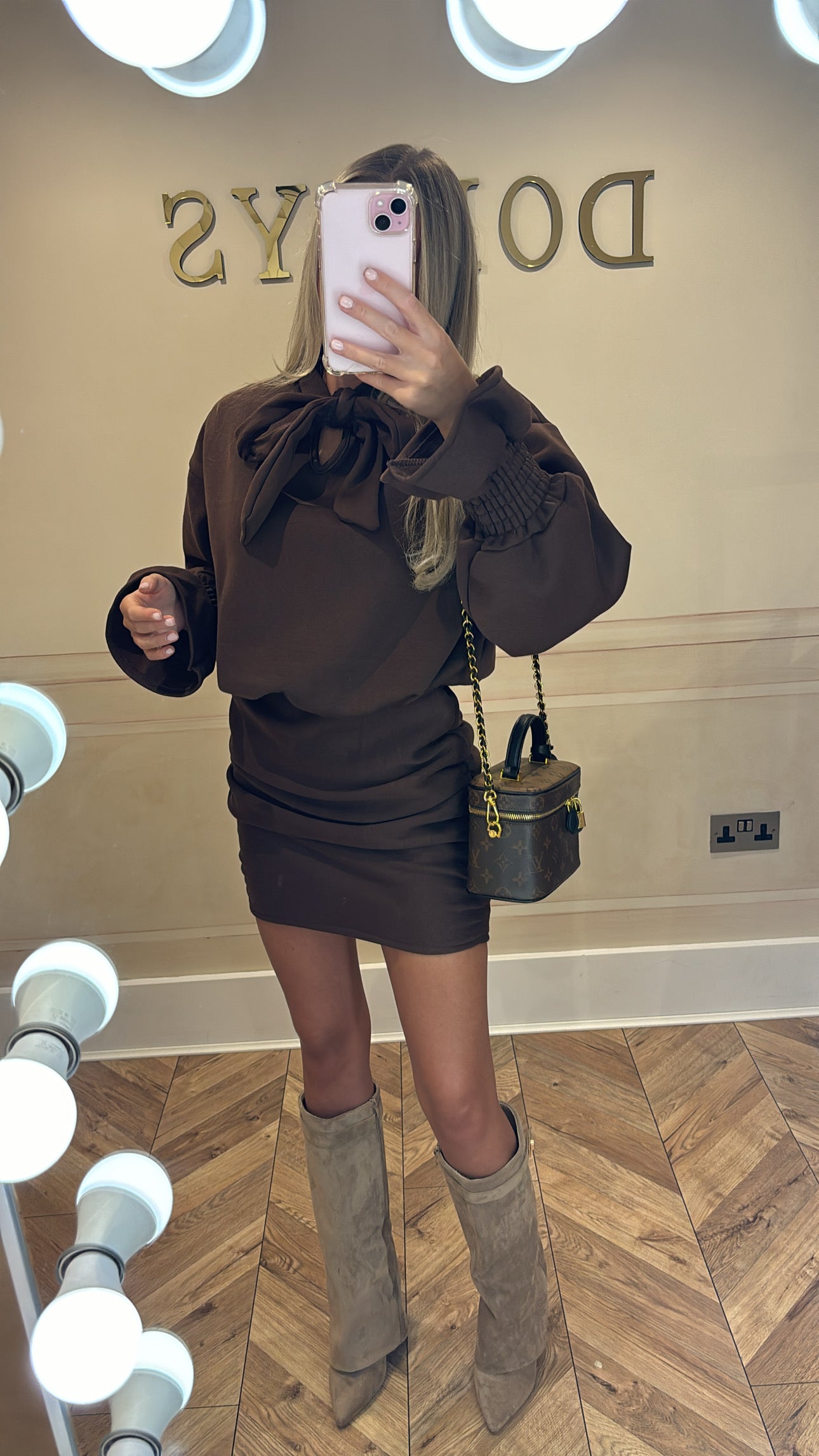 Bow dress