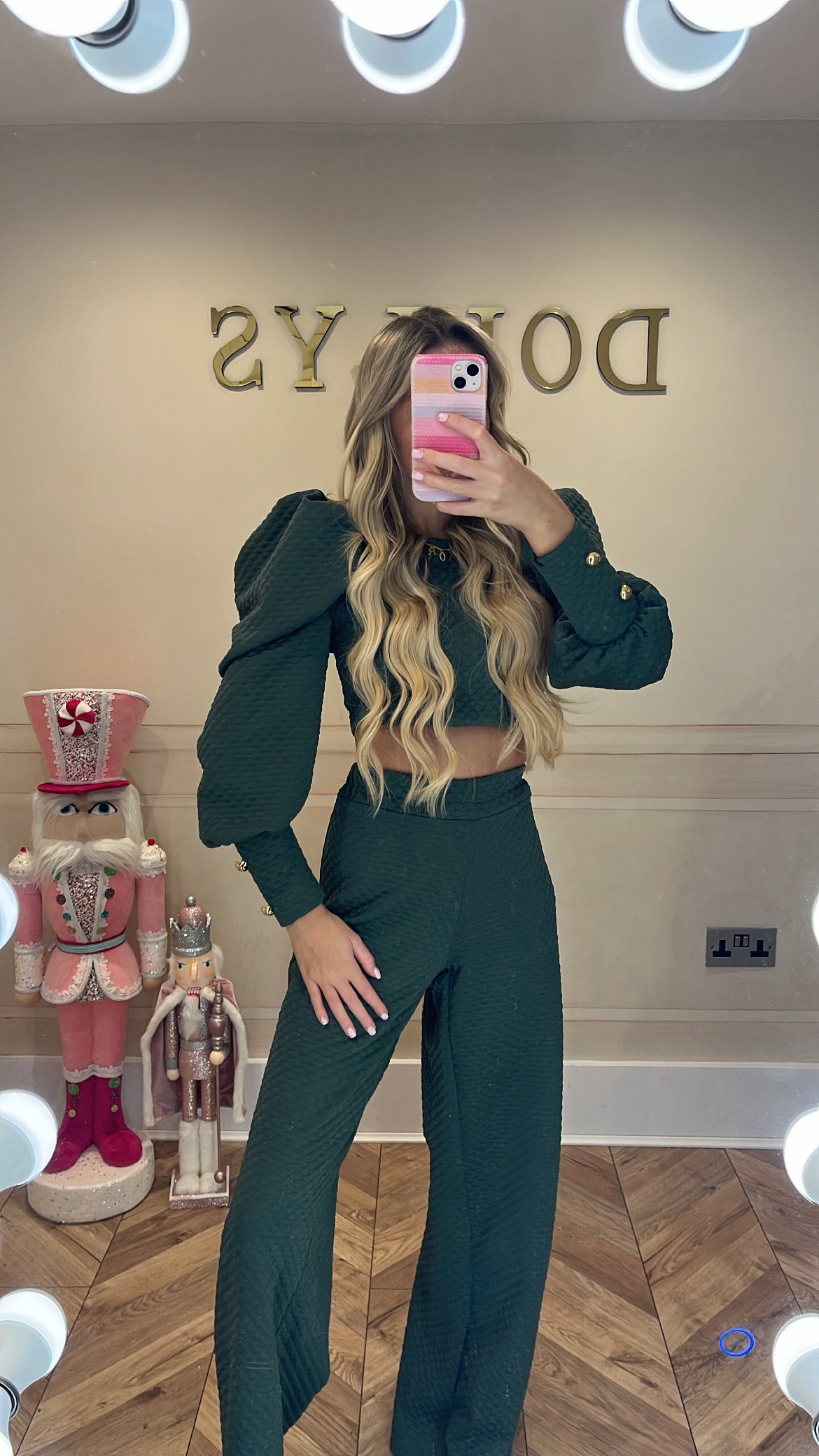 Gold button lounge set