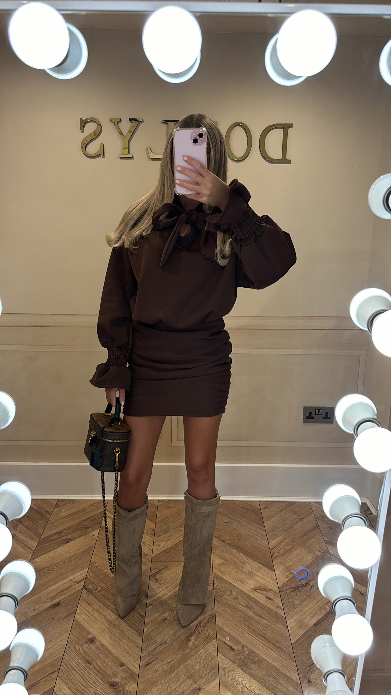 Bow dress