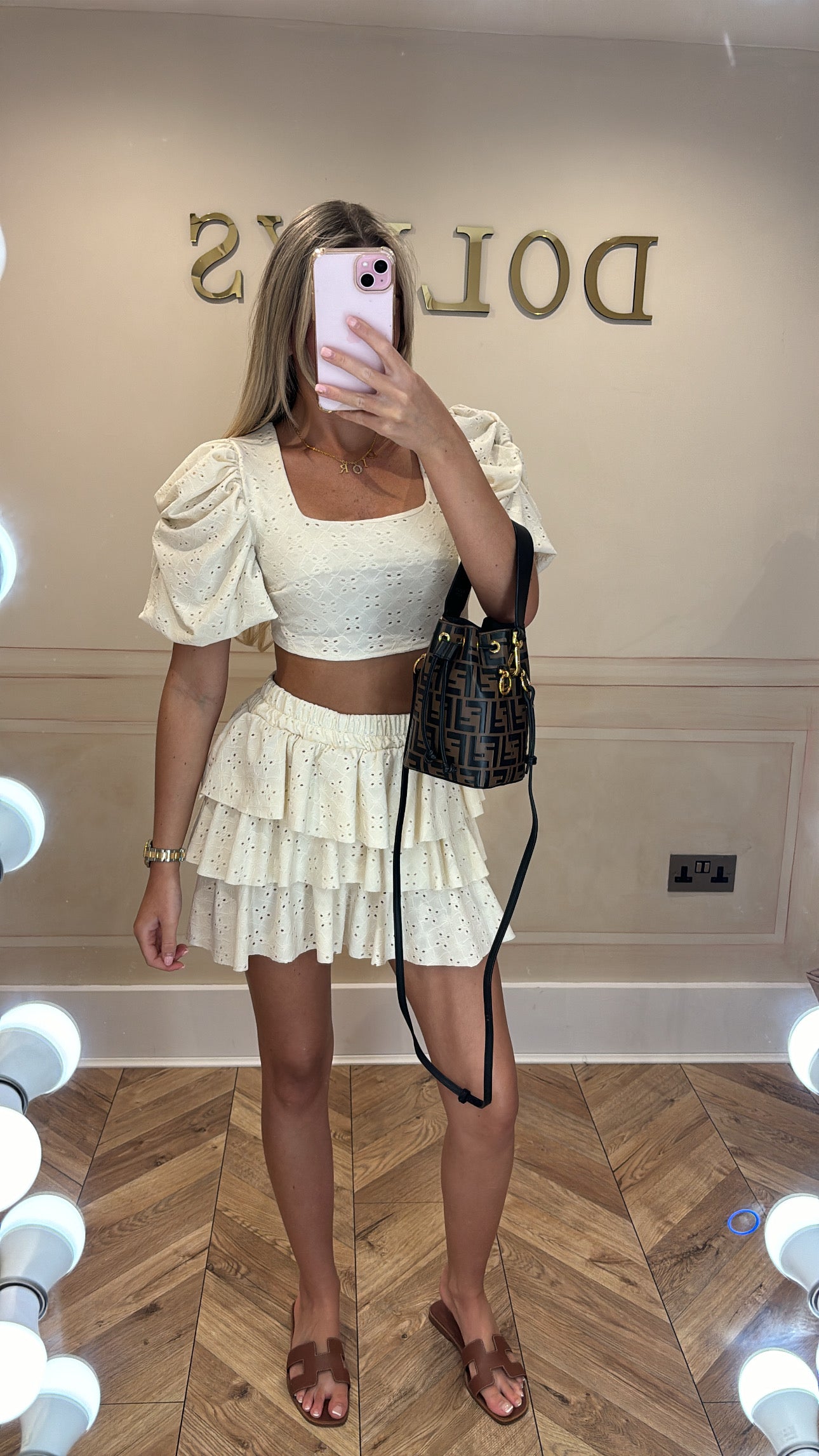 Embroidered frill skirt set 