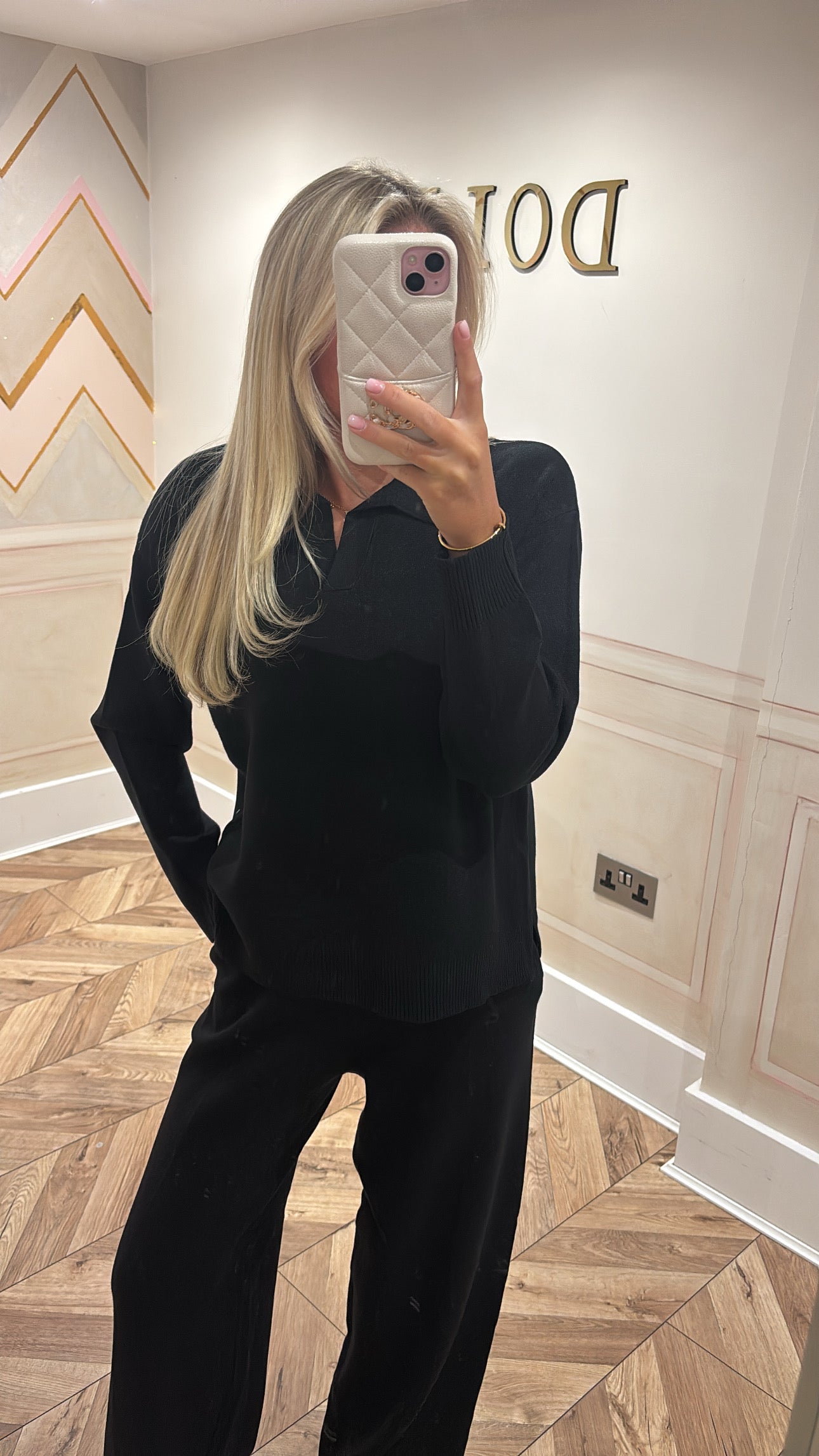 Collar flared lounge set