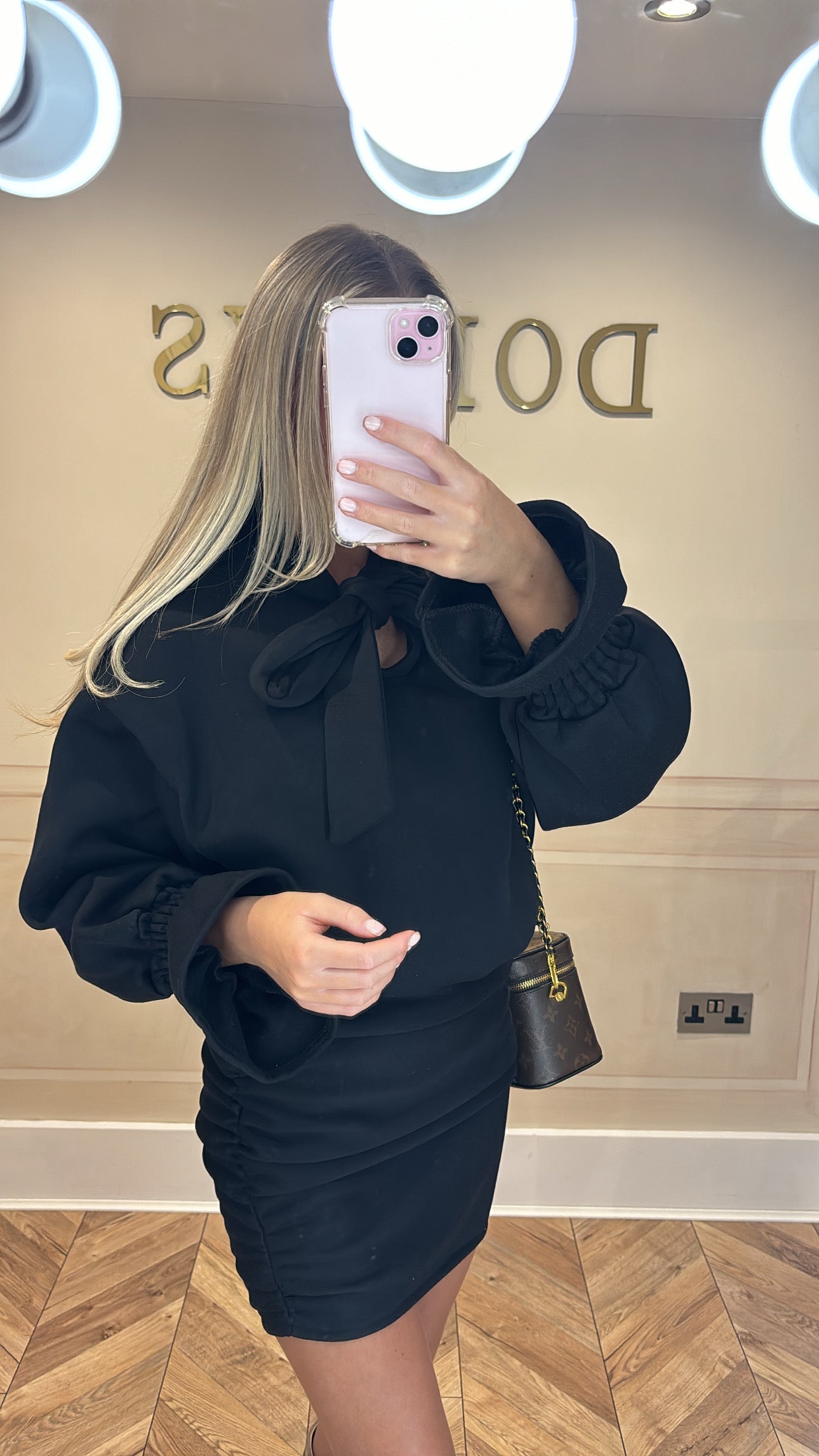 Bow dress