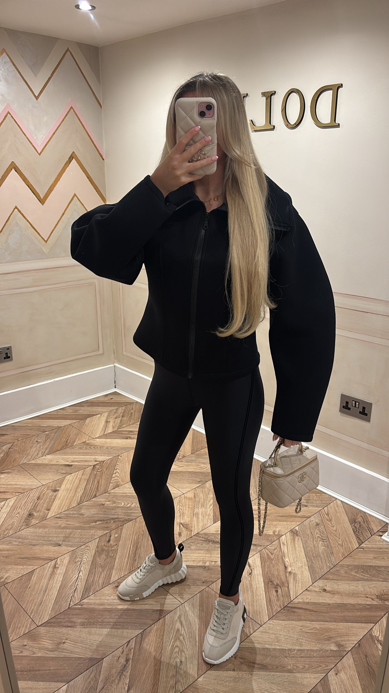 Scuba jacket ￼