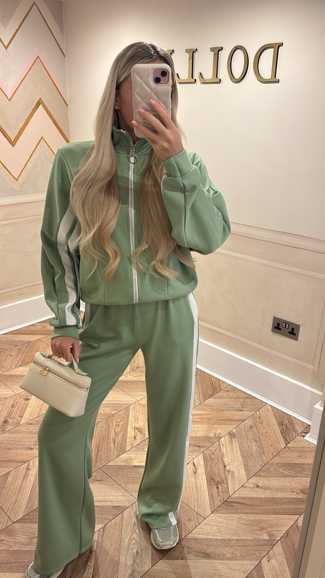 Stripe circle zip lounge set
