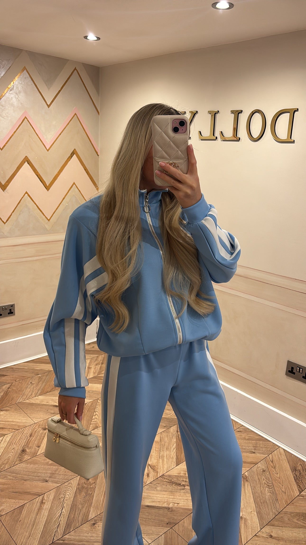 Stripe circle zip lounge set