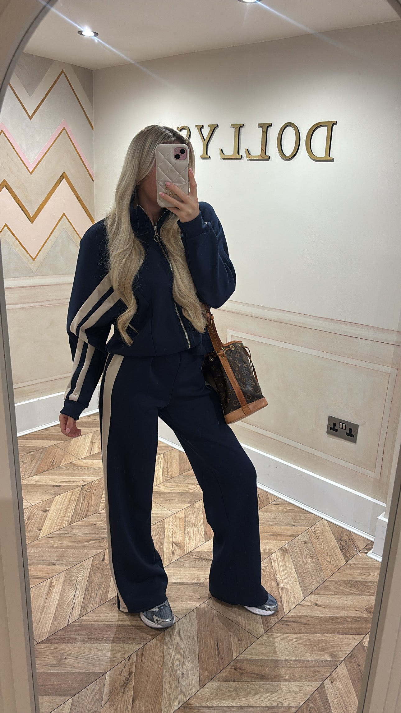 Stripe circle zip lounge set