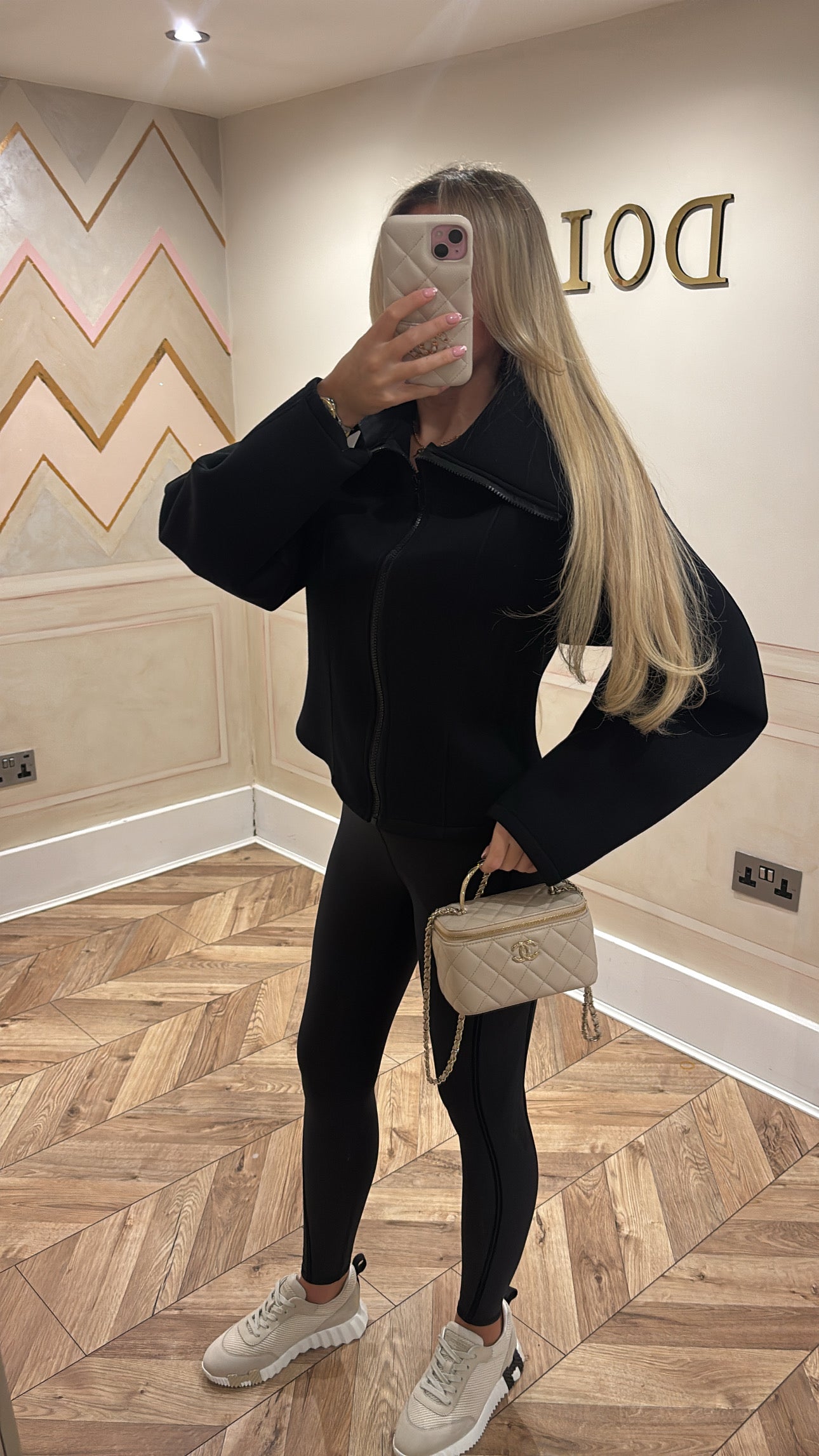 Scuba jacket ￼