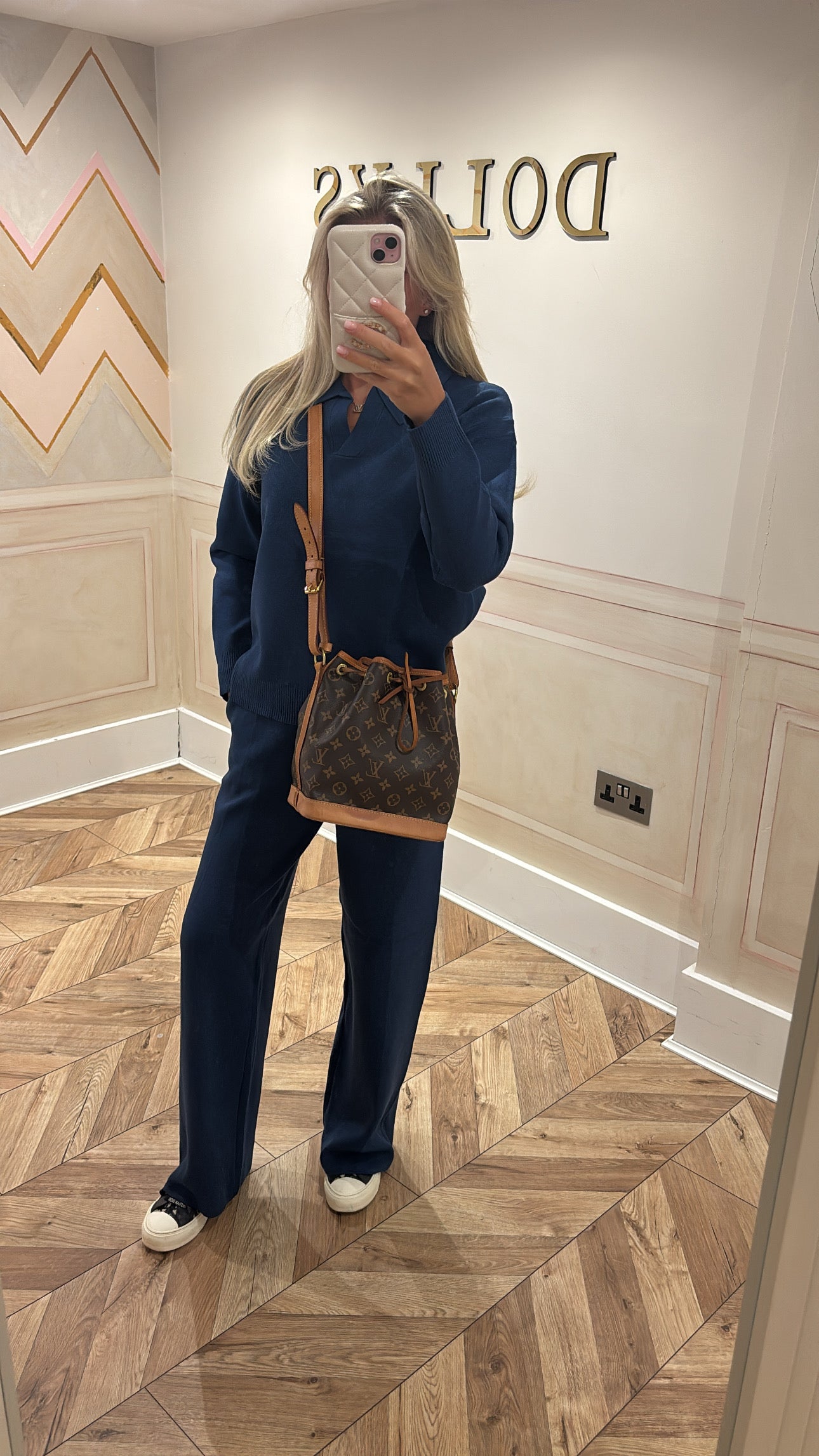 Collar flared lounge set