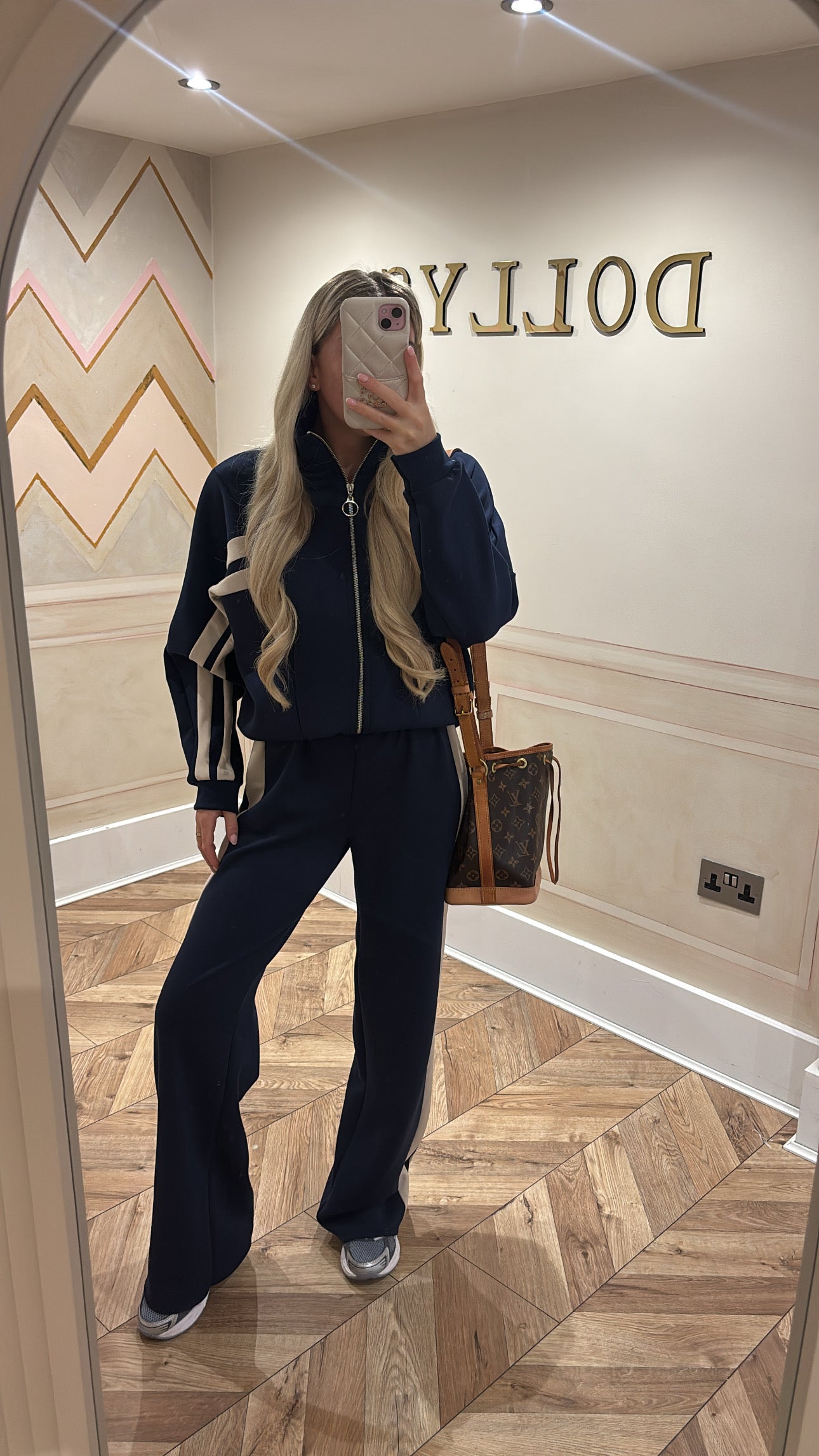 Stripe circle zip lounge set