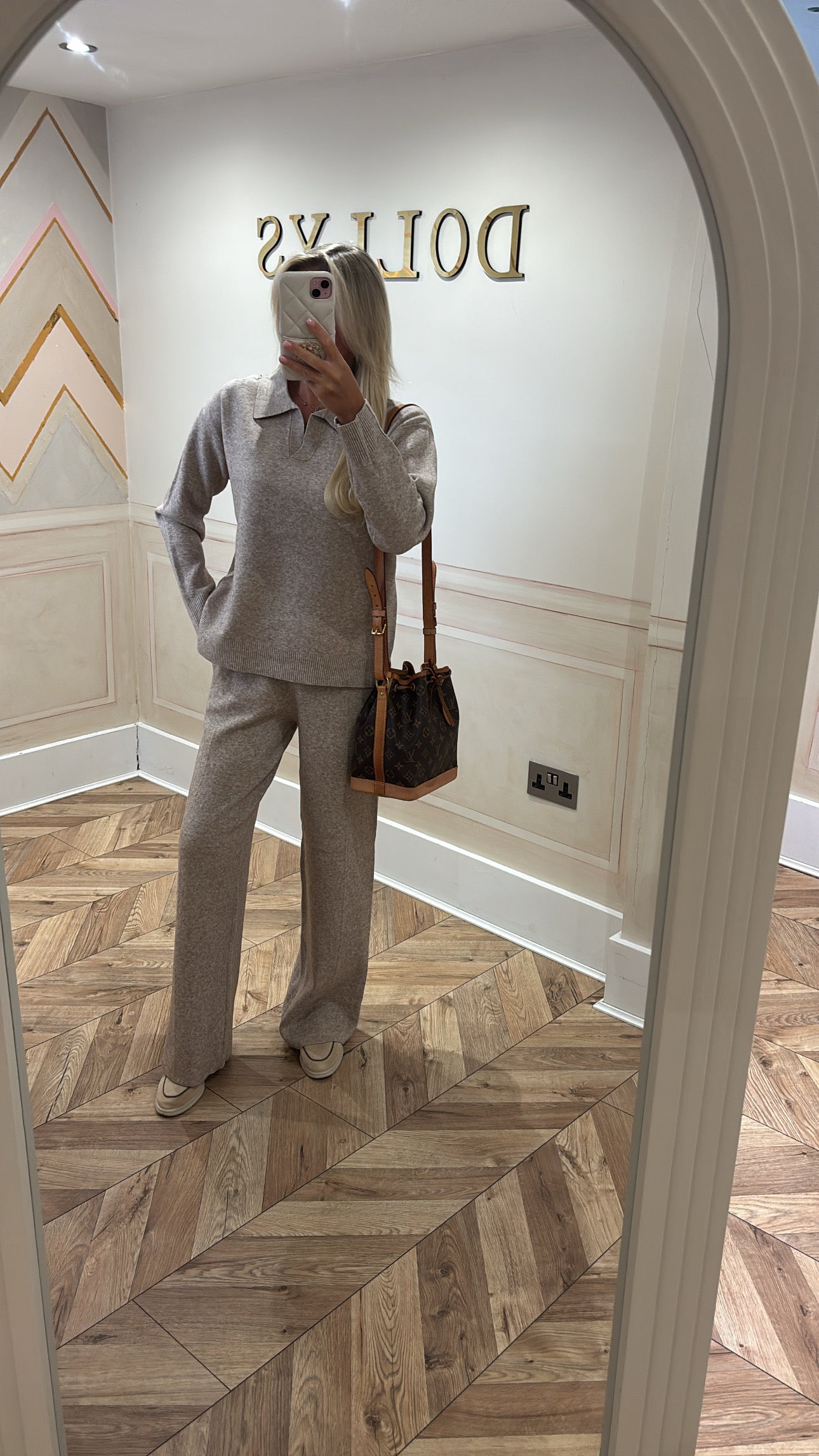 Collar flared lounge set