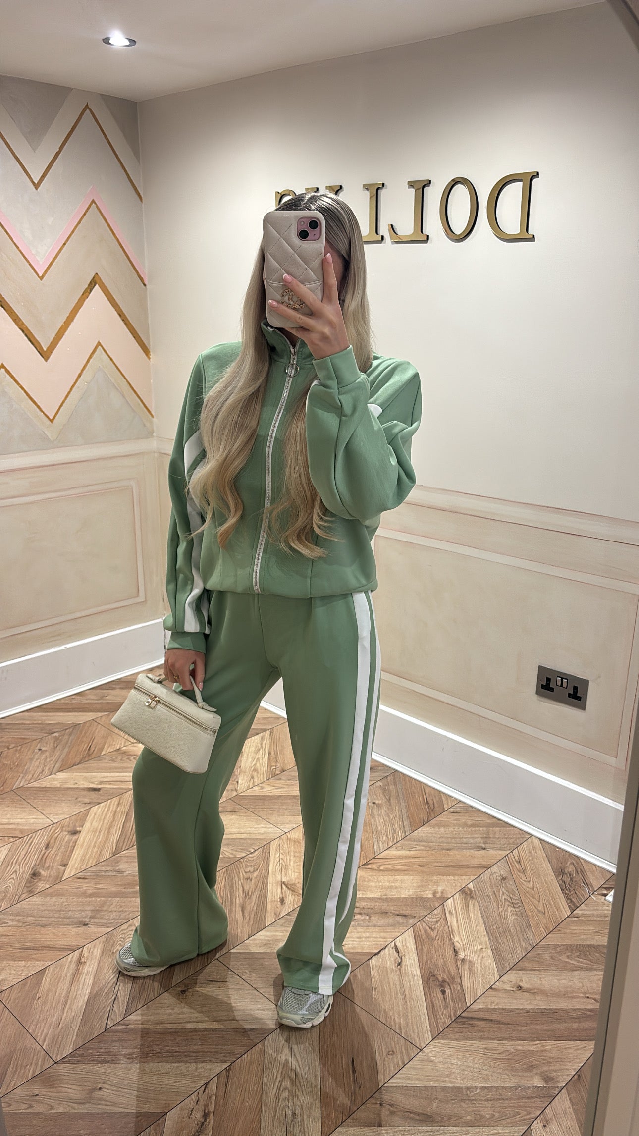 Stripe circle zip lounge set