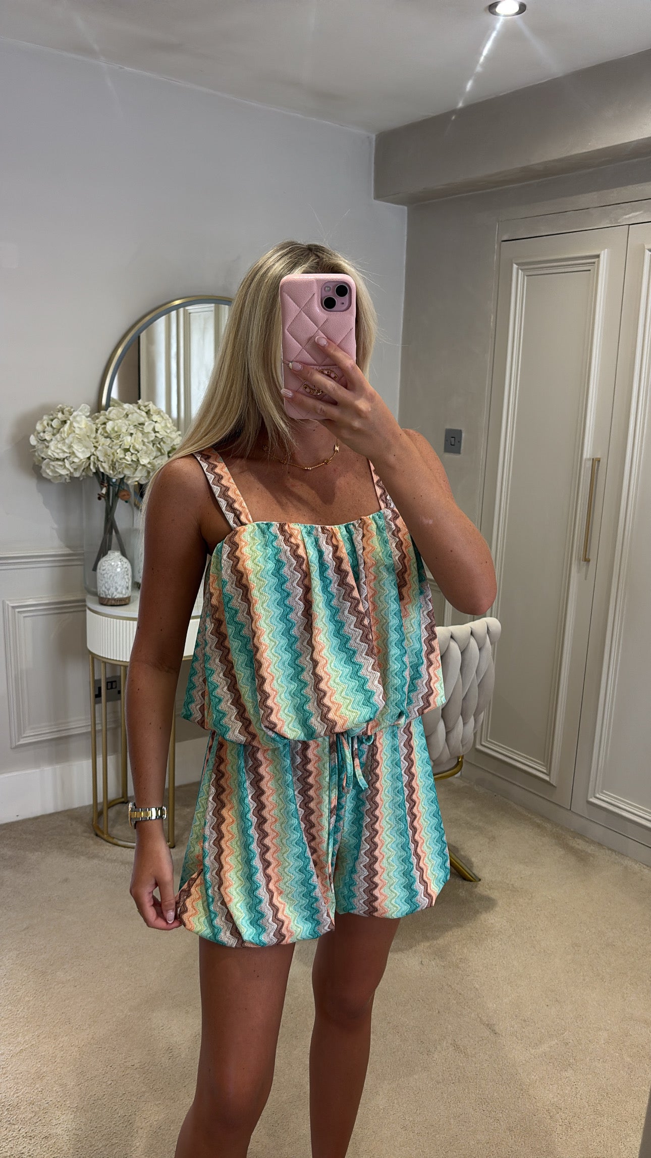 Zig zag puff ball short set