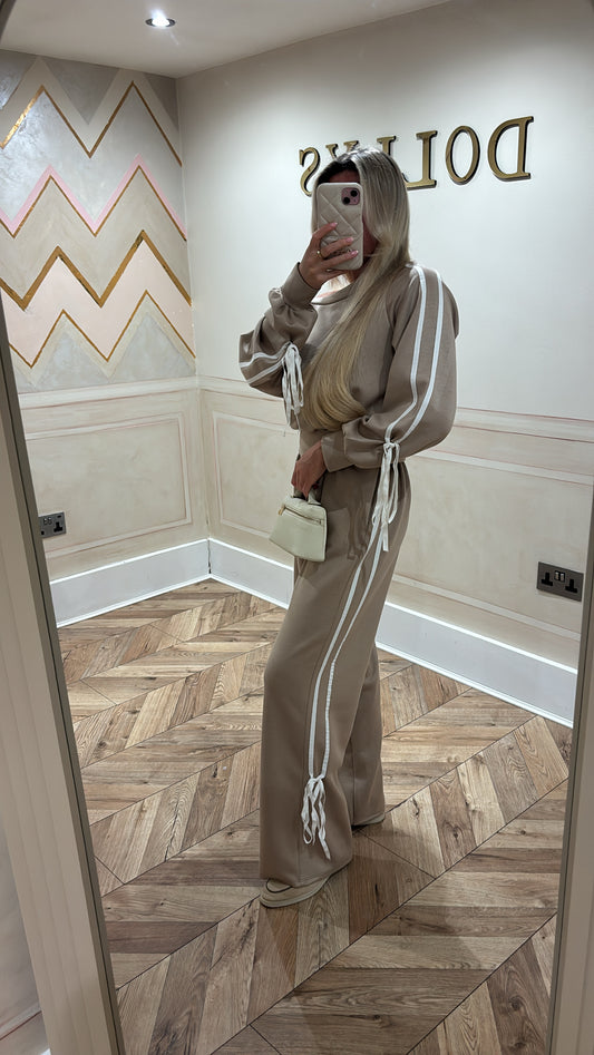 Off the shoulder bow lounge set