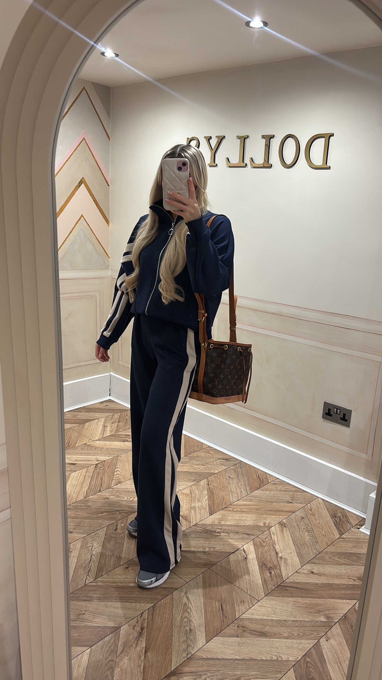Stripe circle zip lounge set