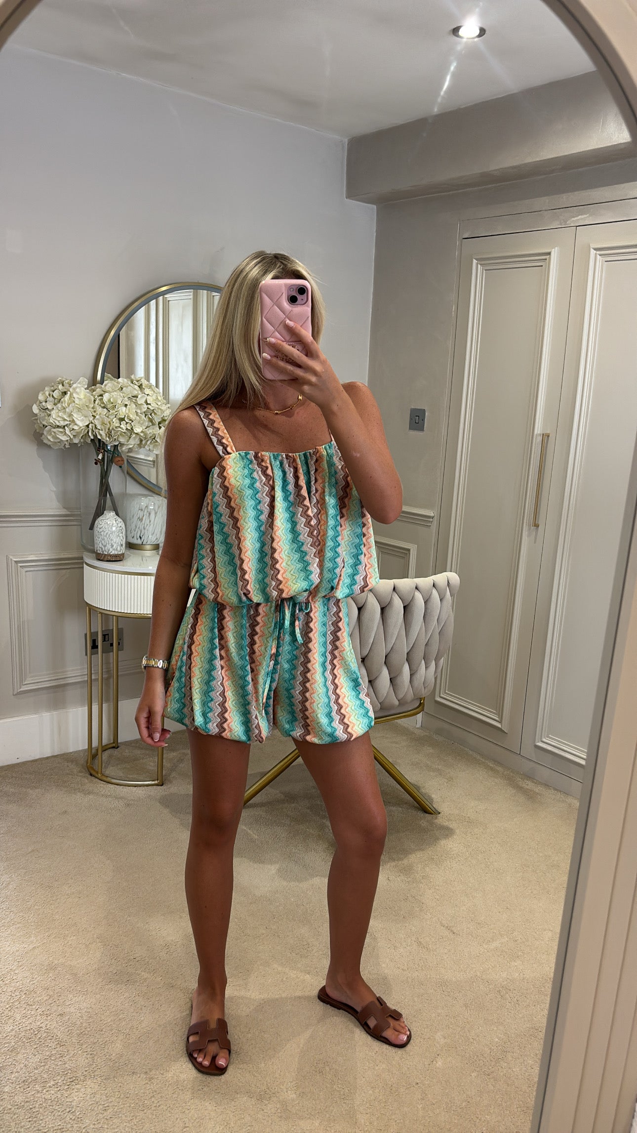 Zig zag puff ball short set