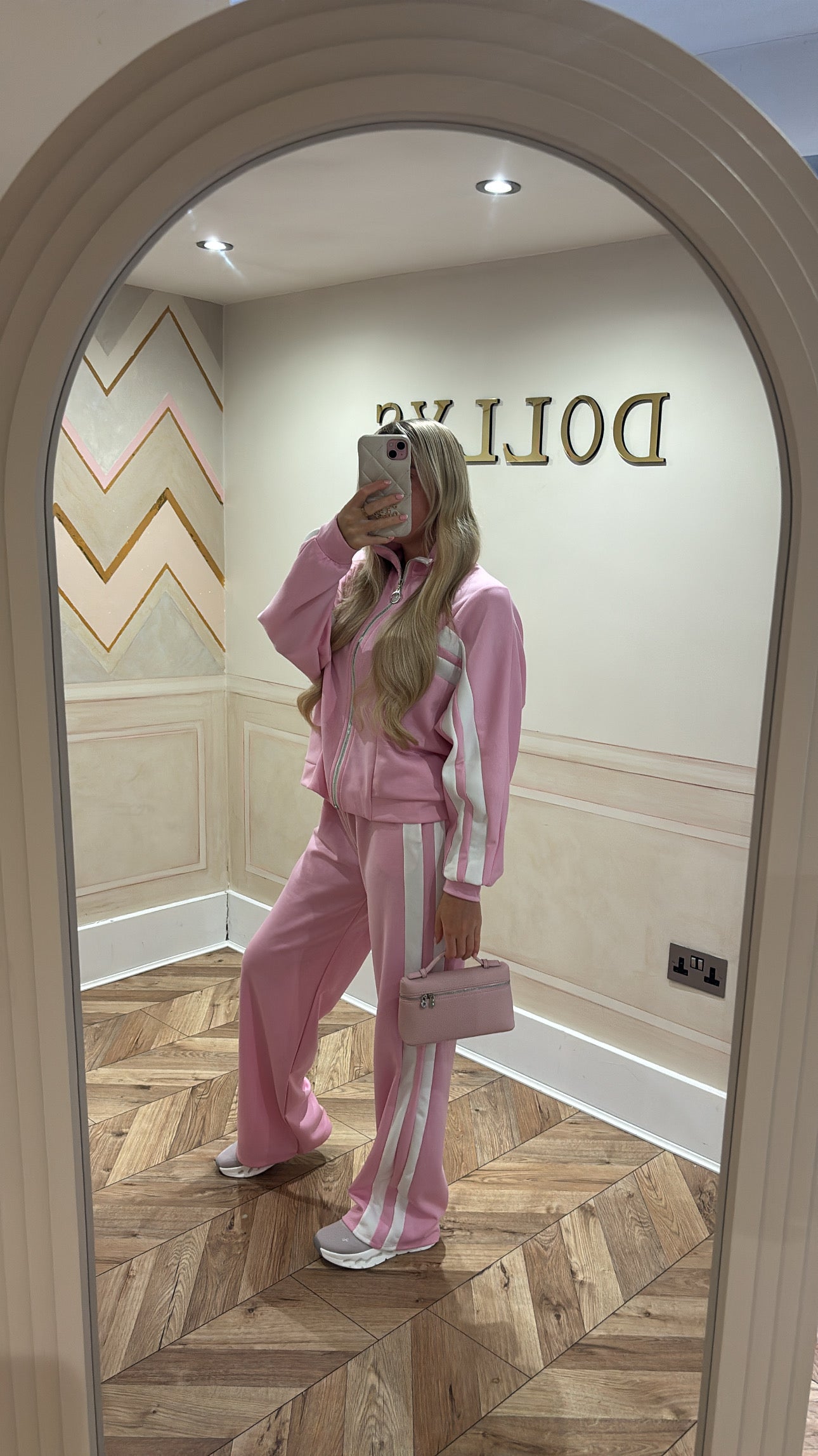 Stripe circle zip lounge set