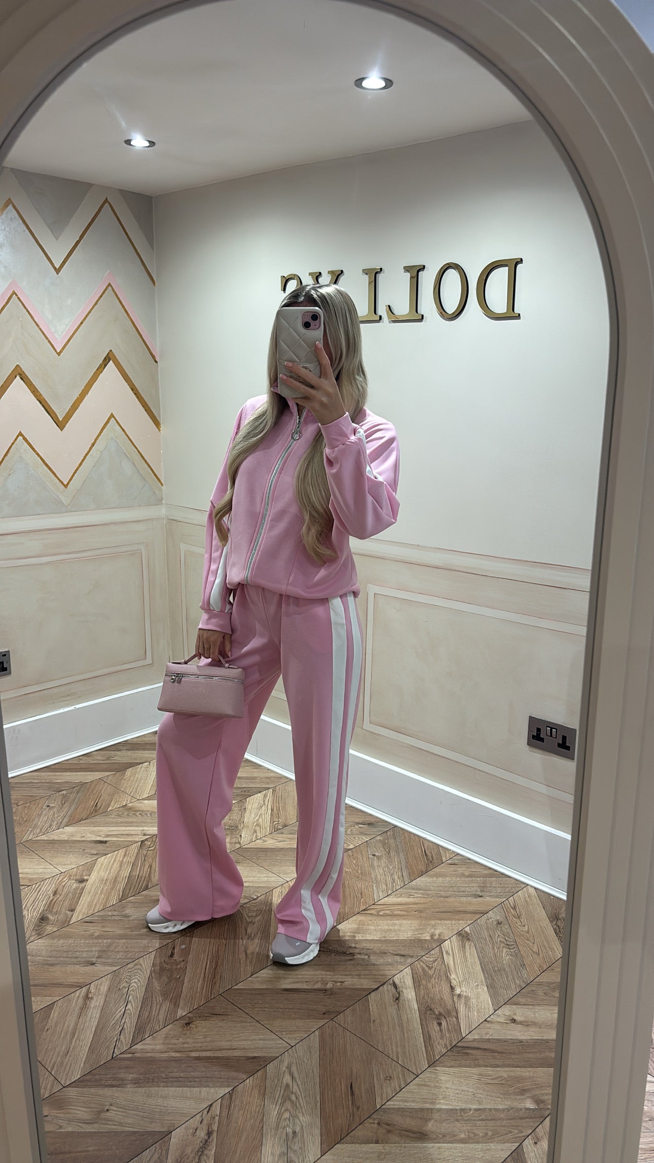Stripe circle zip lounge set