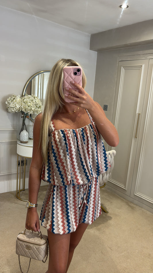 Zig zag puff ball short set