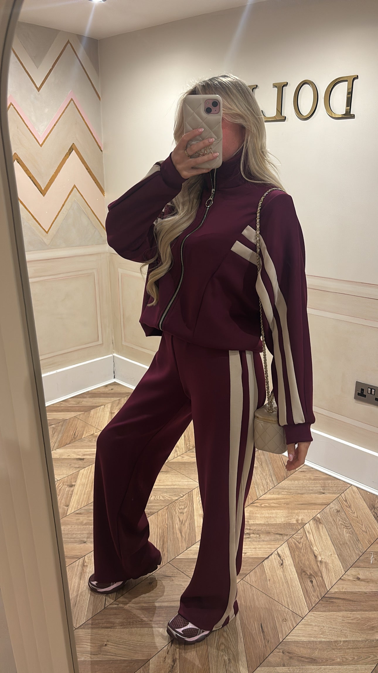 Stripe circle zip lounge set