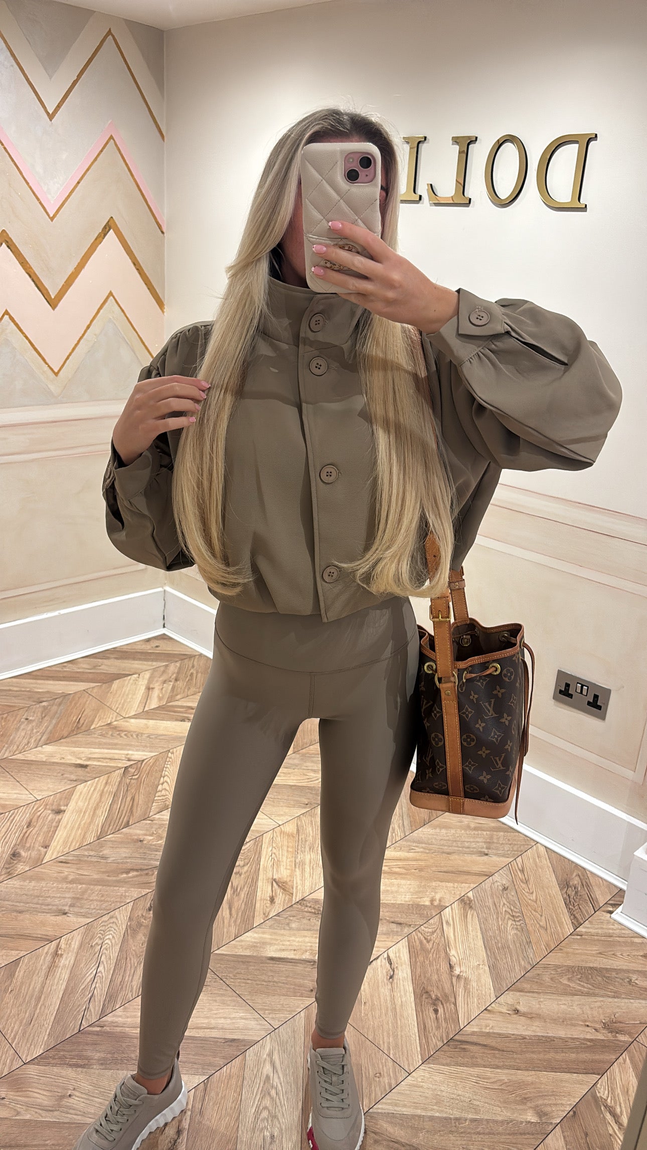 Puff sleeve cropped jacket