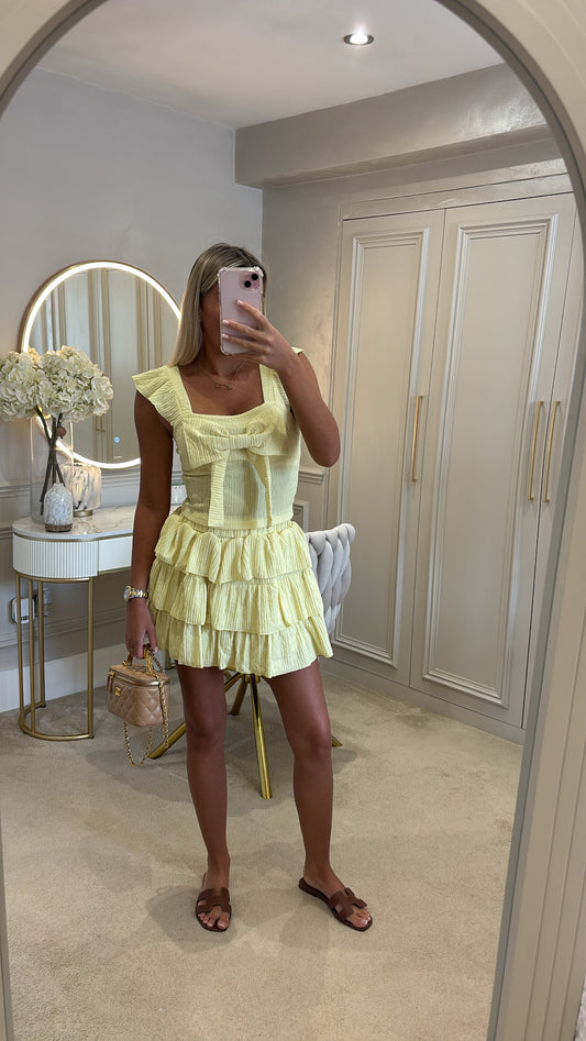 Bow frill set