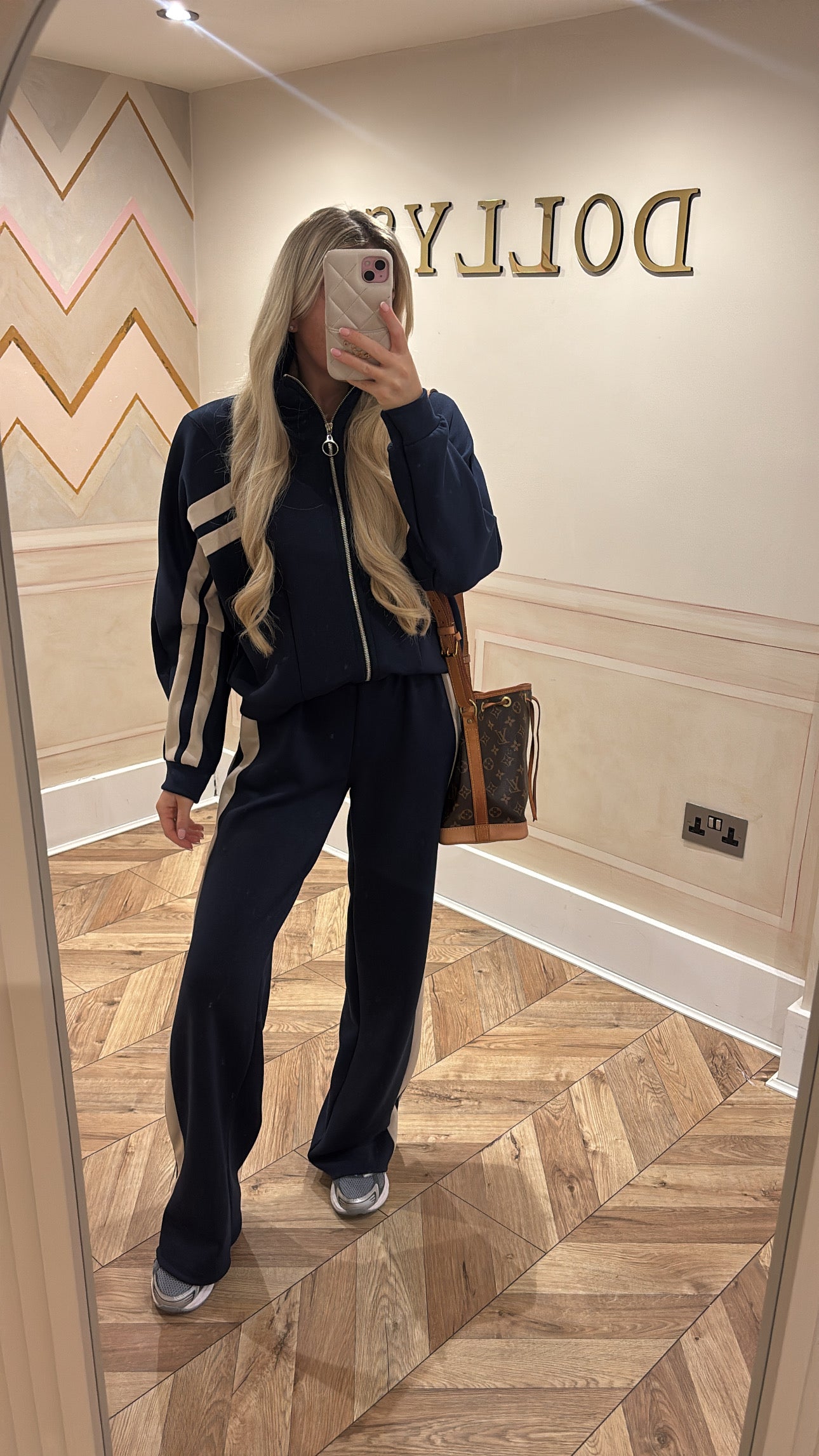Stripe circle zip lounge set