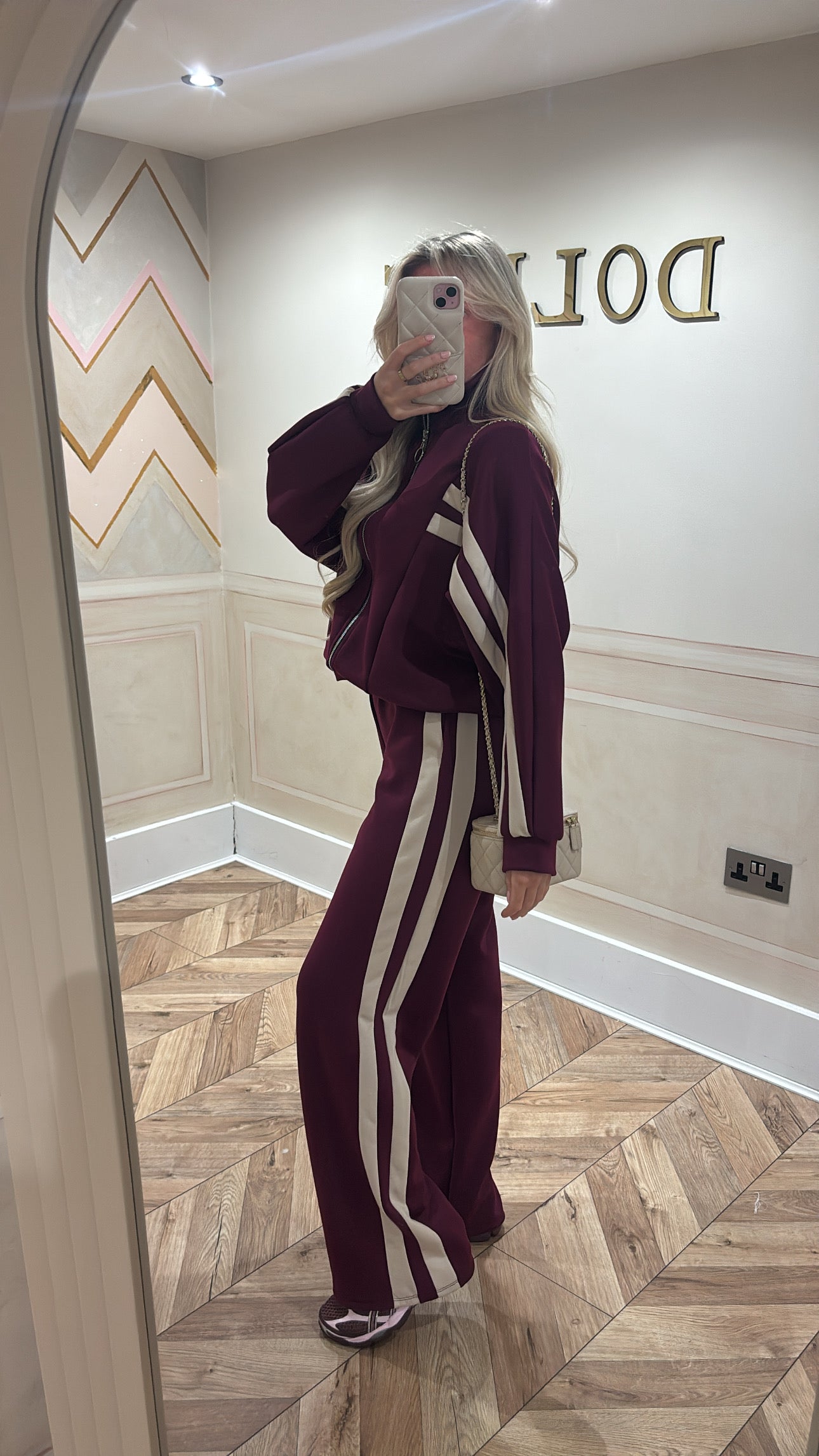 Stripe circle zip lounge set