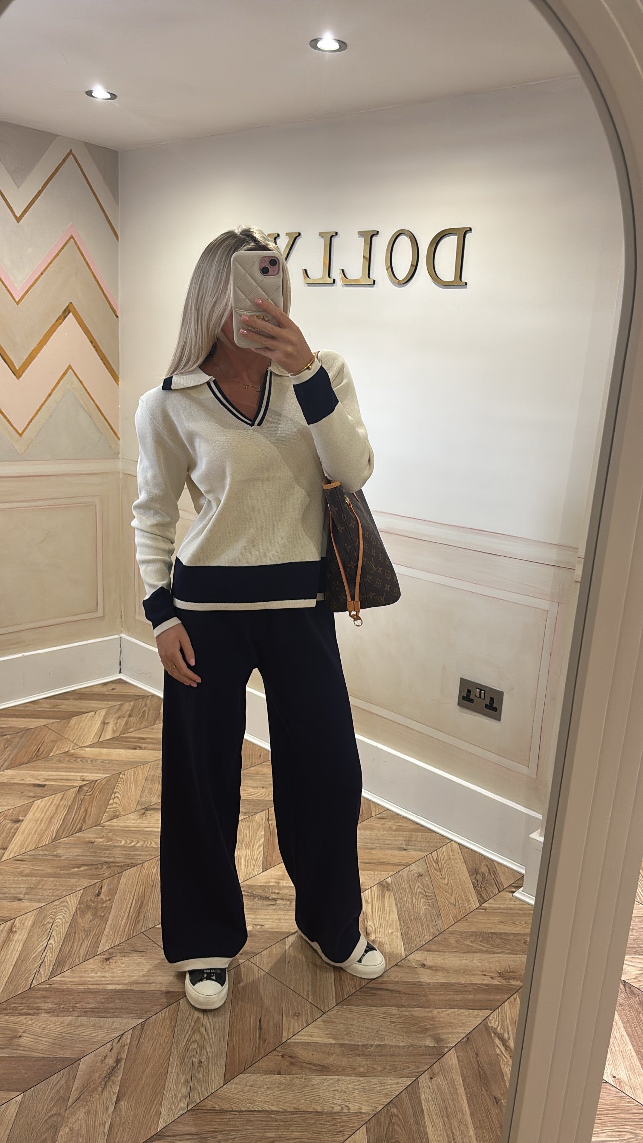 Stripe collar flared lounge set