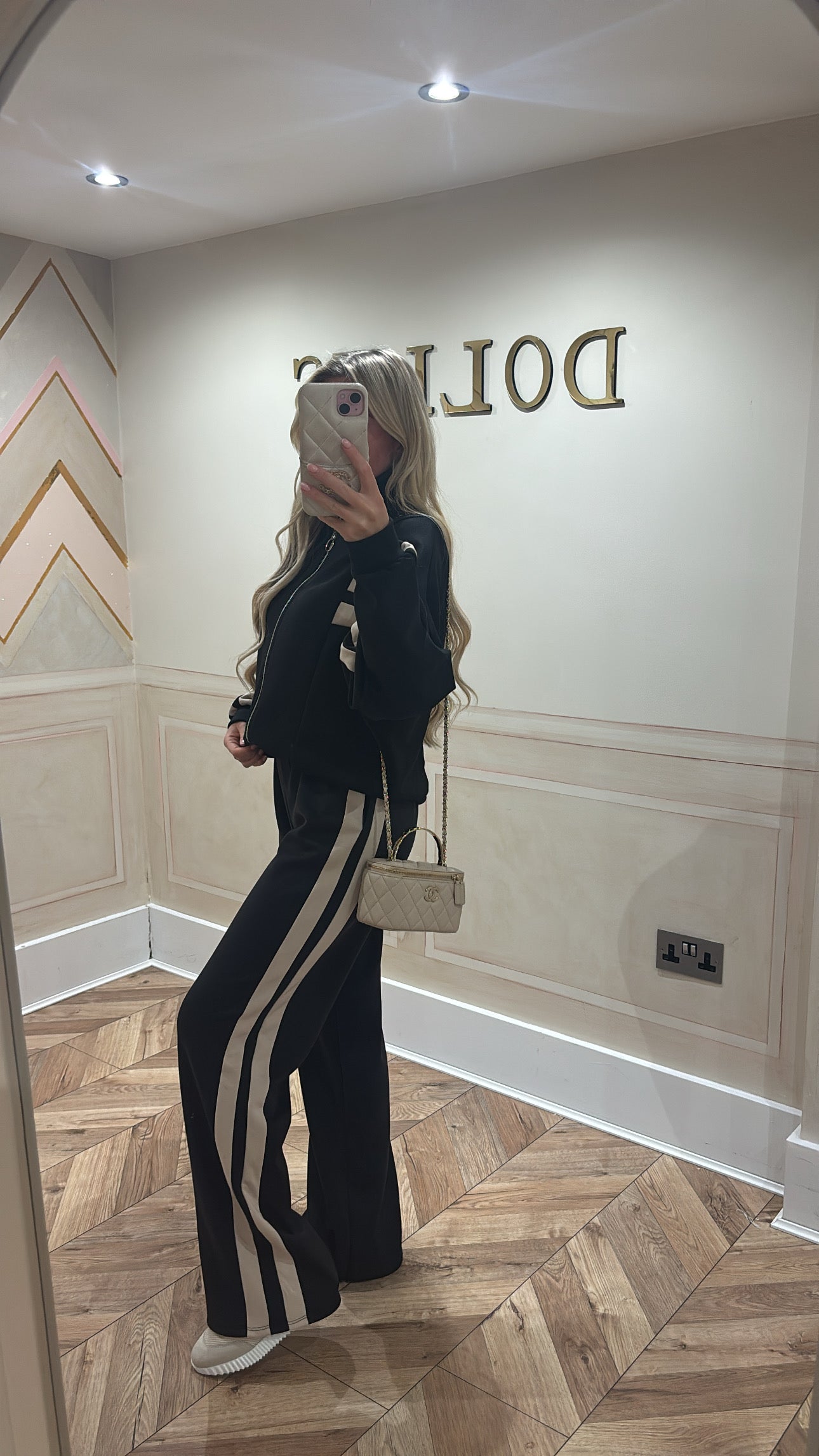 Stripe circle zip lounge set