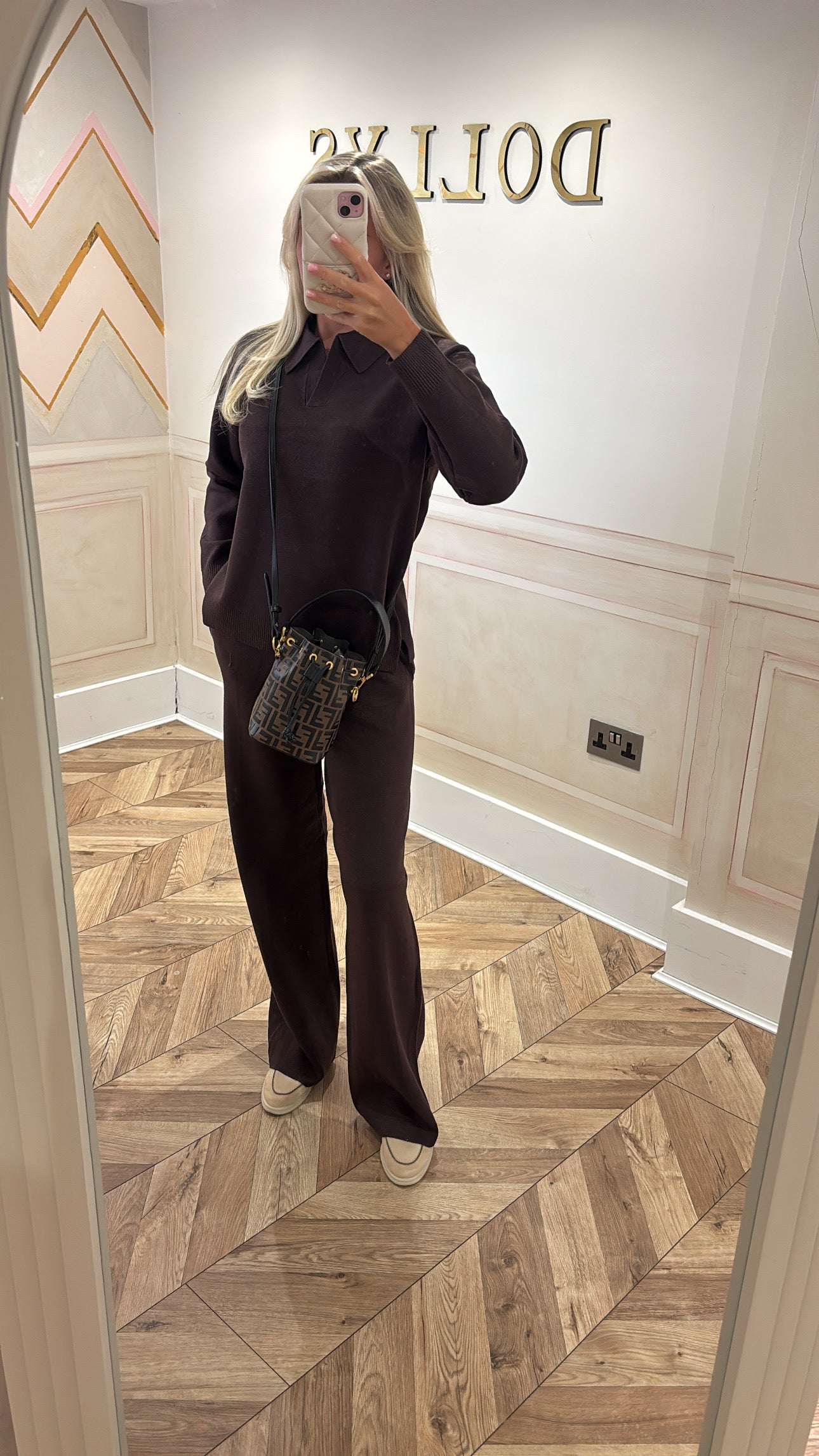 Collar flared lounge set