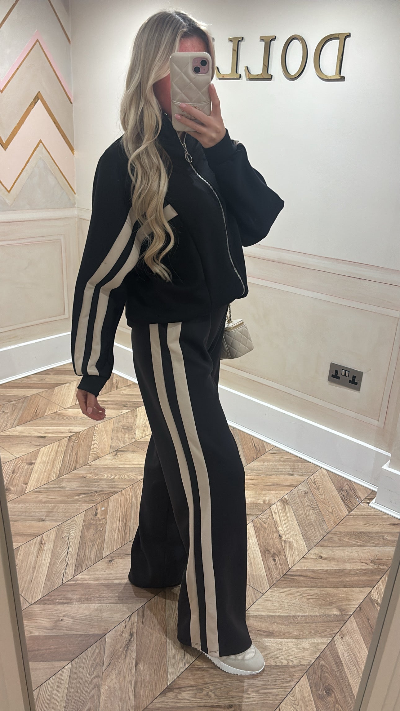 Stripe circle zip lounge set