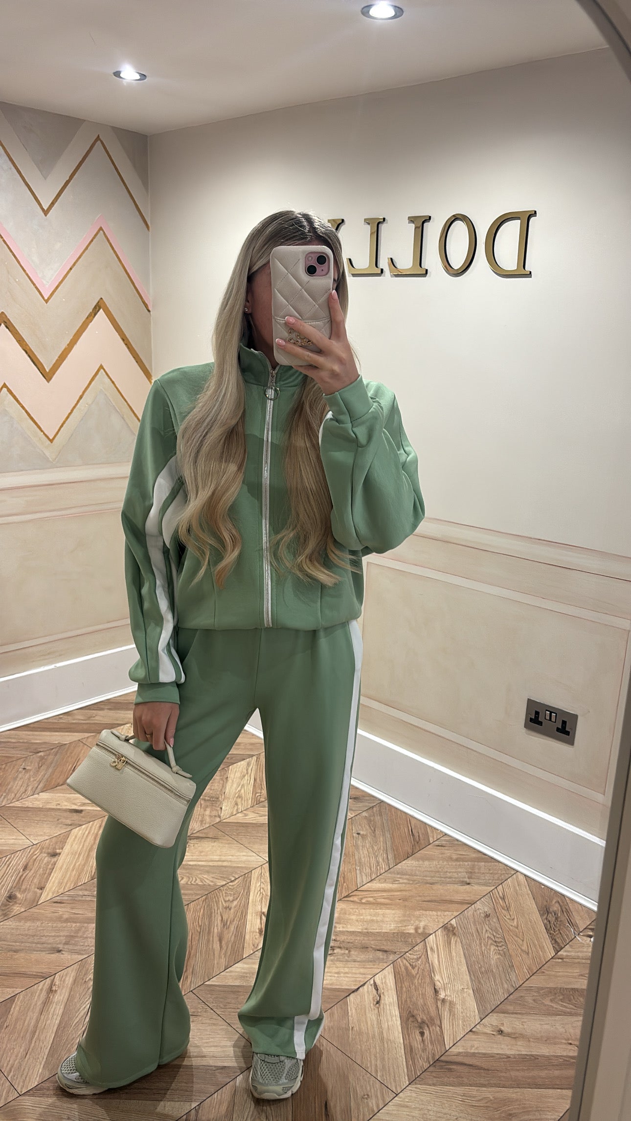 Stripe circle zip lounge set