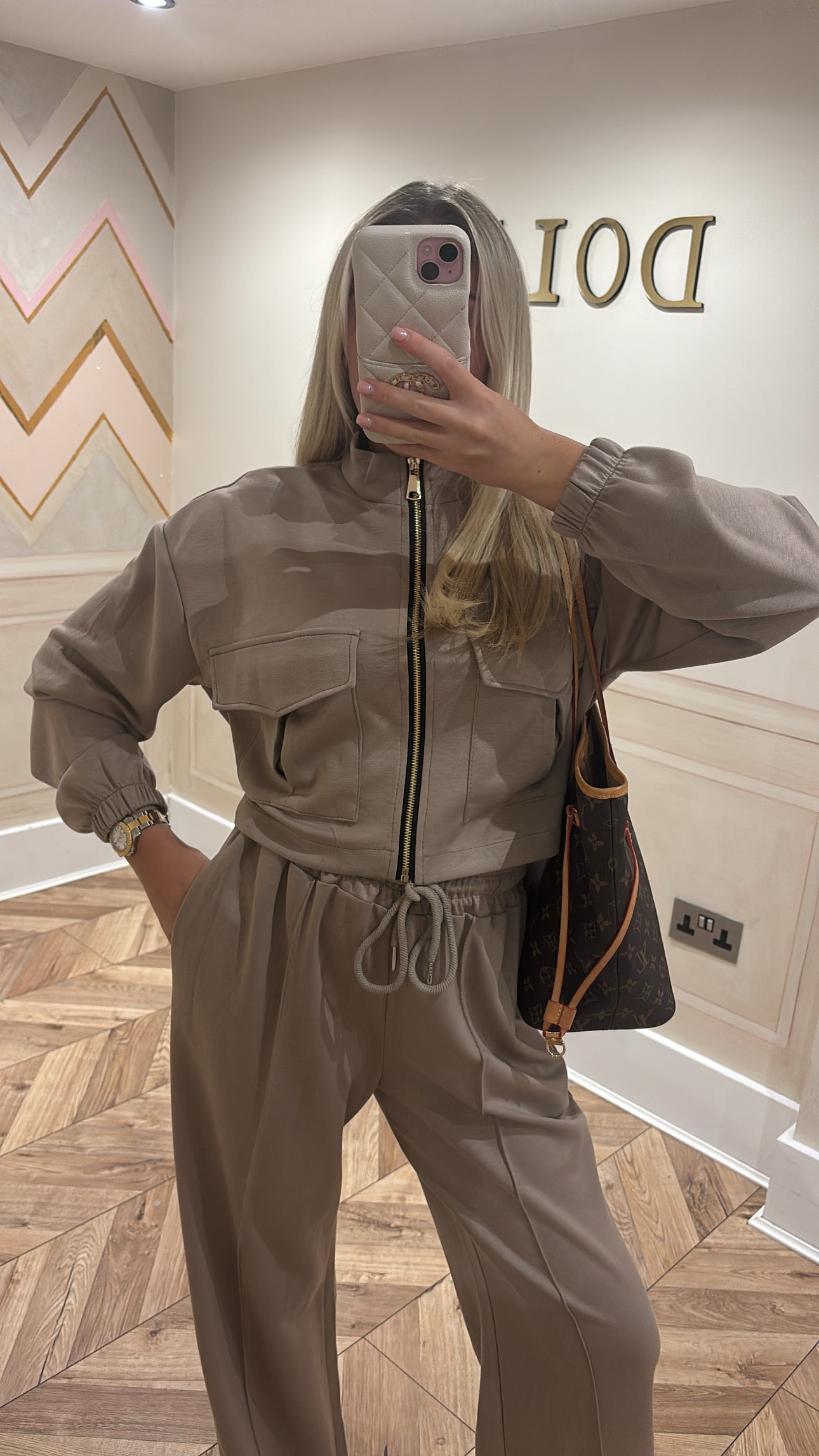 Pocket gold zip lounge set